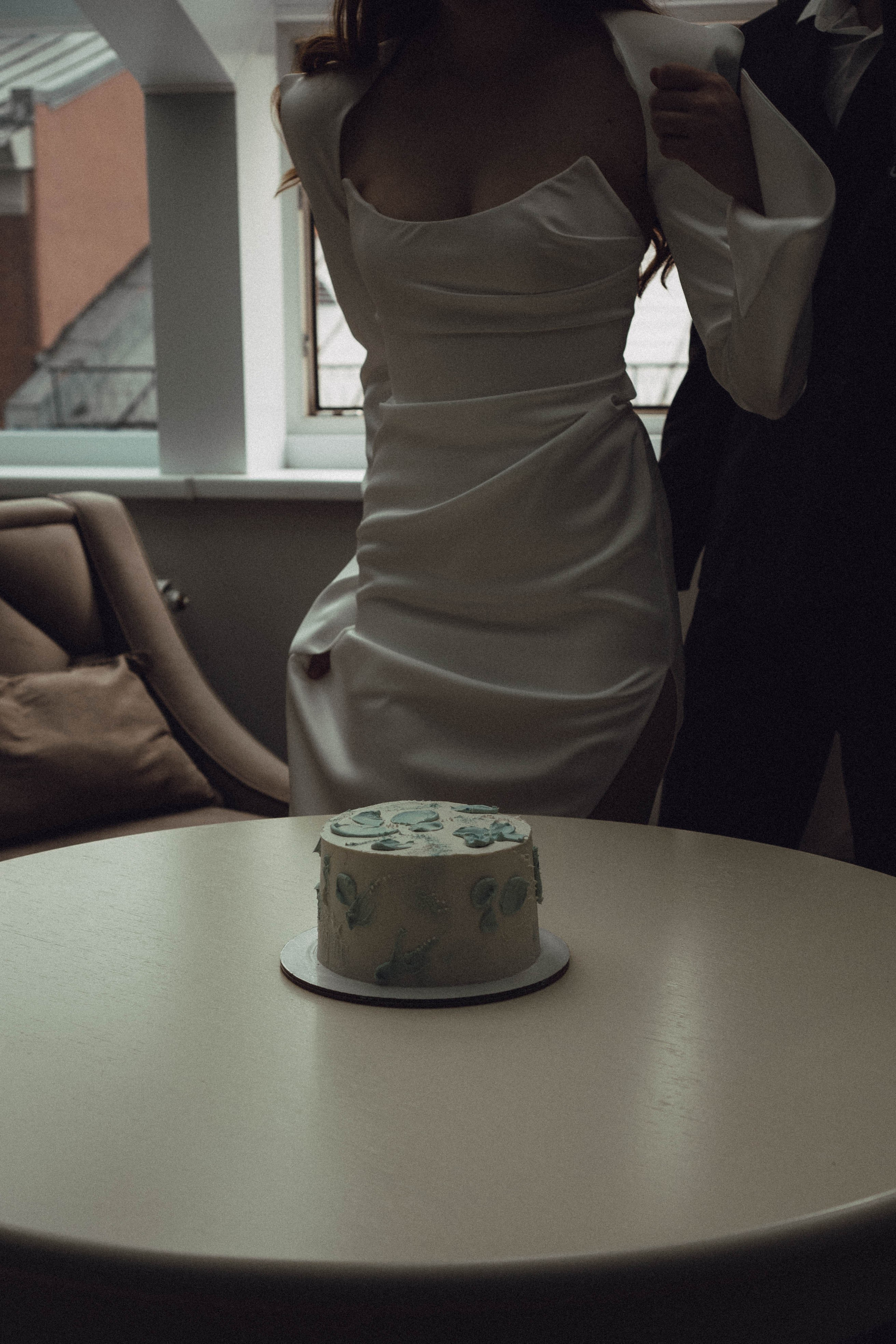 СВАДЕБНАЯ СЬЕМКА В ОТЕЛЕ. СБОРЫ ЖЕНИХА И НЕВЕСТЫ И ТАКЖЕ ТОР И ПОДГОТОВКА К ПРОГУЛКЕ. Профессиональный фотограф, Санкт-Петербург — Виктория Богомолова