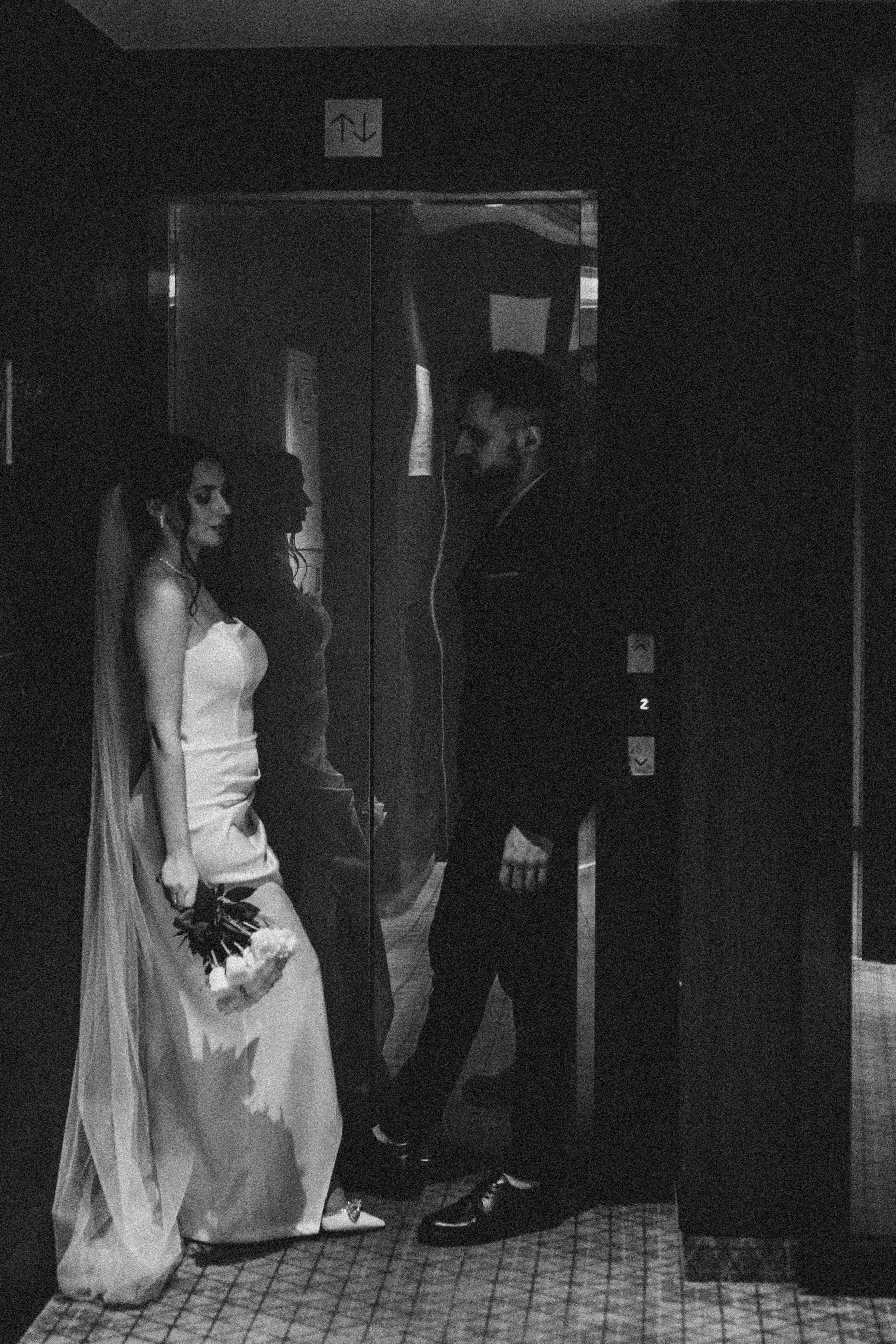 СВАДЕБНАЯ СЬЕМКА СБОРОВ ЖЕНИХА И НЕВЕСТЫ В ОТЕЛЕ И ТАКЖЕ ФОТОСЕССИИЯ В ОТЕЛЕЕ МЕГАПОЛИС БРЯНСК. Профессиональный фотограф, Санкт-Петербург — Виктория Богомолова