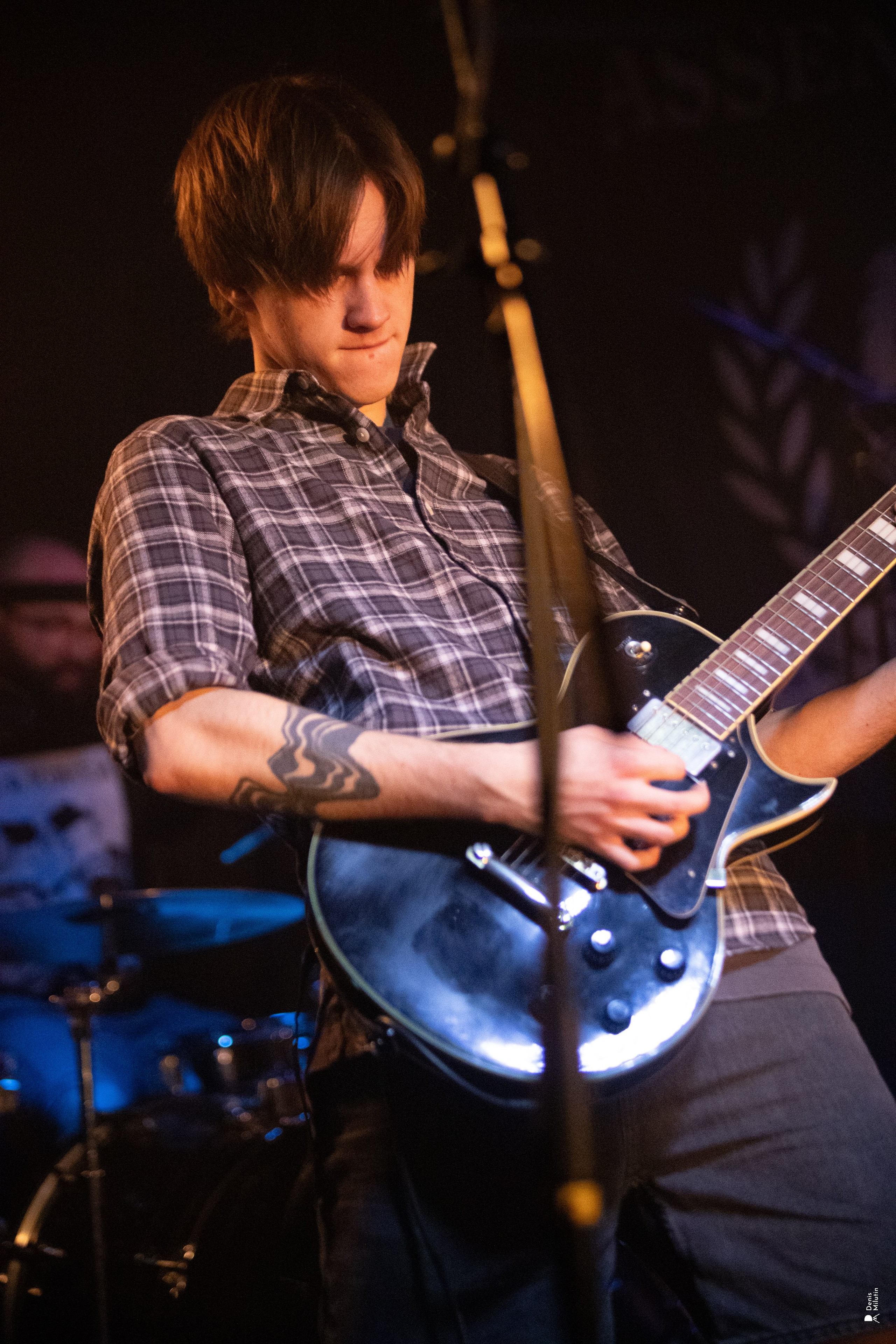 Рядом Ассенизаторы. Портретный фотограф Денис Милютин