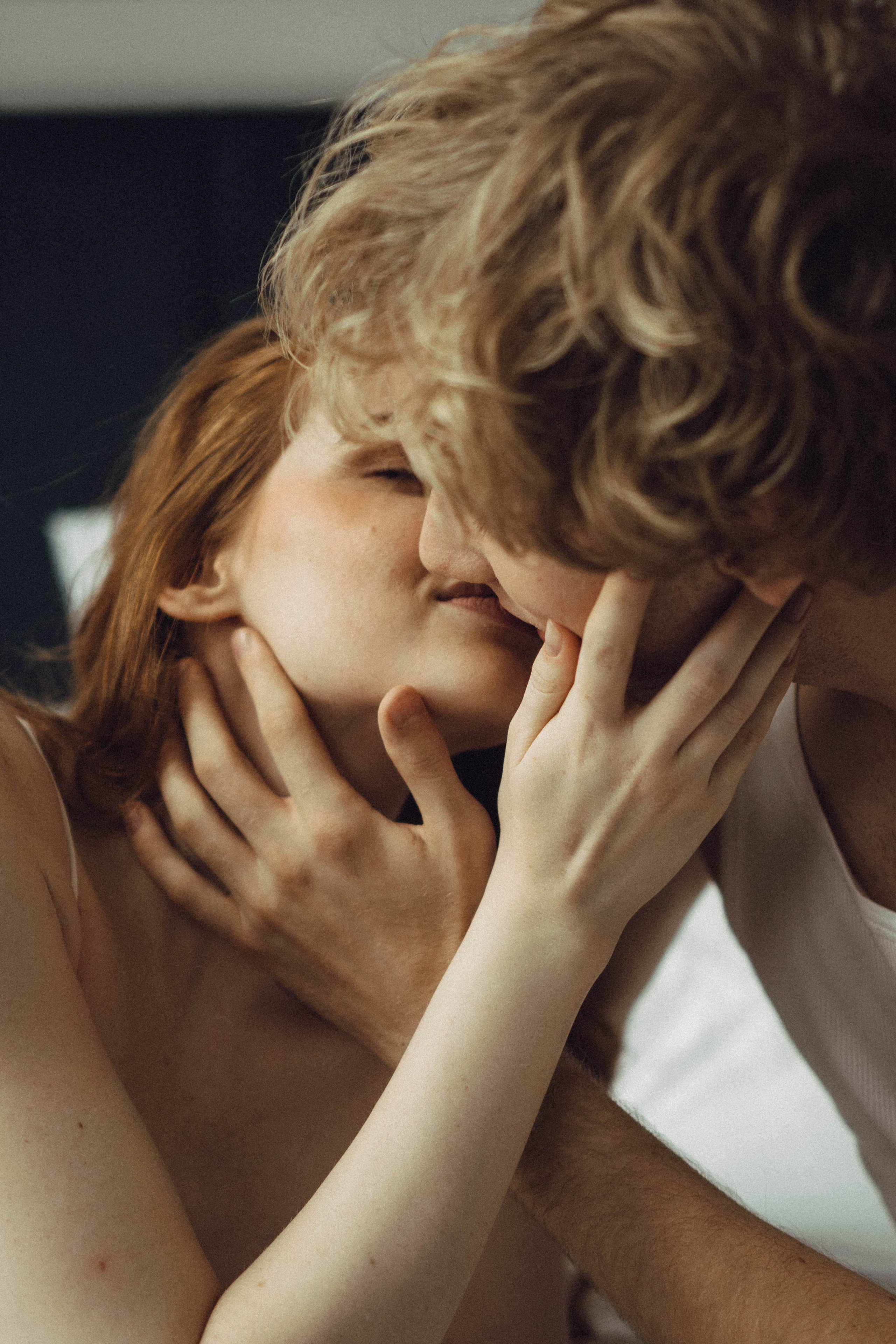 СВАДЕБНАЯ СЬЕМКА В ОТЕЛЕ. СБОРЫ ЖЕНИХА И НЕВЕСТЫ И ТАКЖЕ ТОР И ПОДГОТОВКА К ПРОГУЛКЕ. Профессиональный фотограф, Санкт-Петербург — Виктория Богомолова