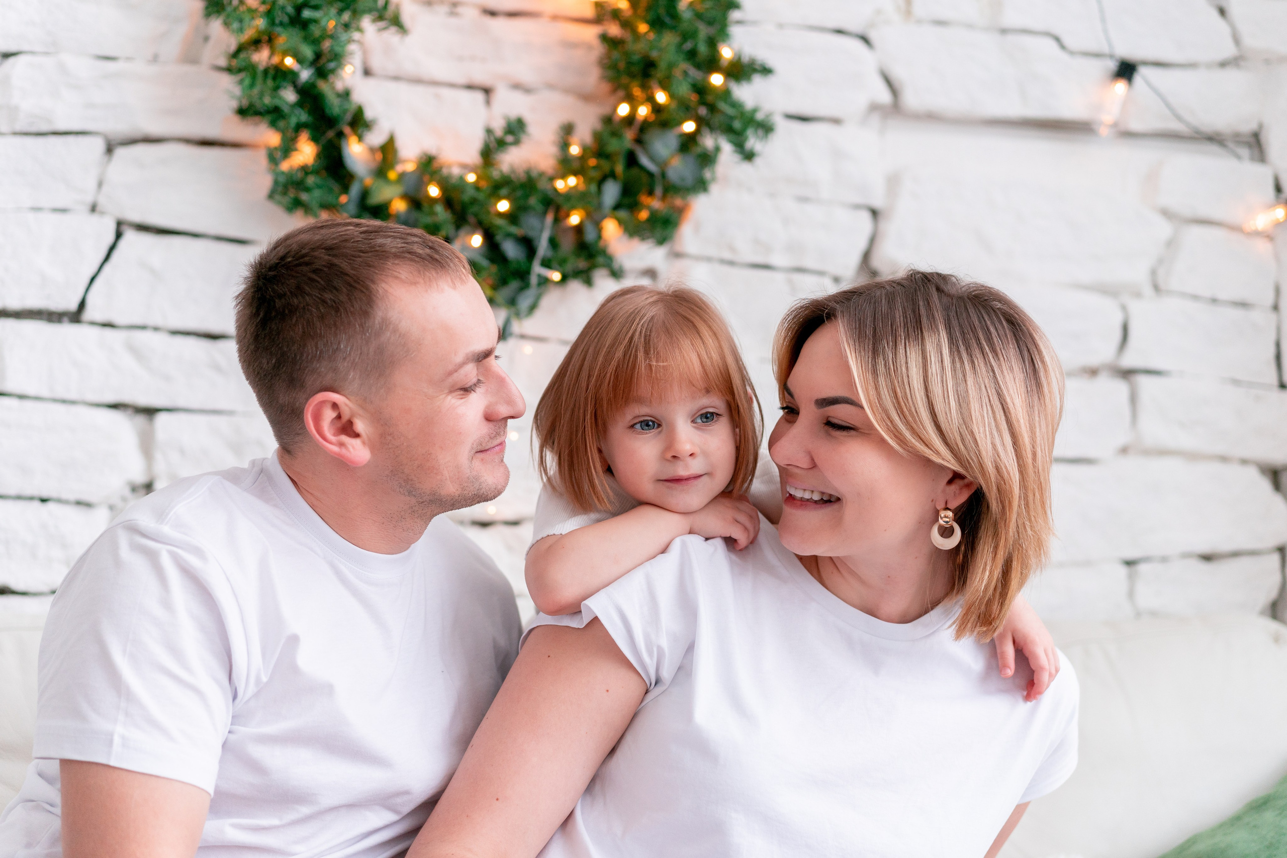 С Днём Рождения ребенка, портрет. Детская, семейная фотостудия в Санкт-Петербурге