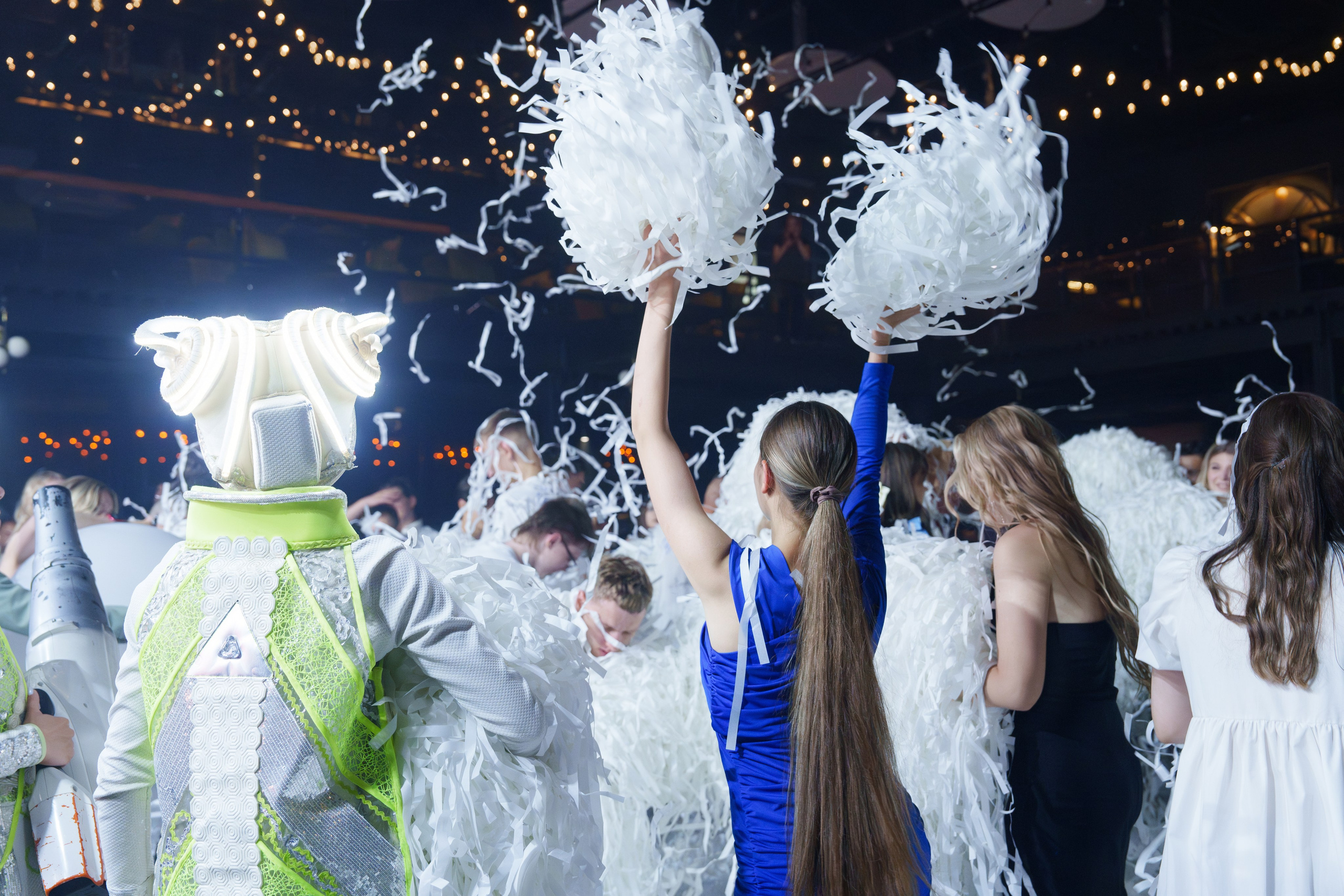 Выпускной лицея 27 (вечеринка). Свадебный и репортажный фотограф Элина Козырьянова