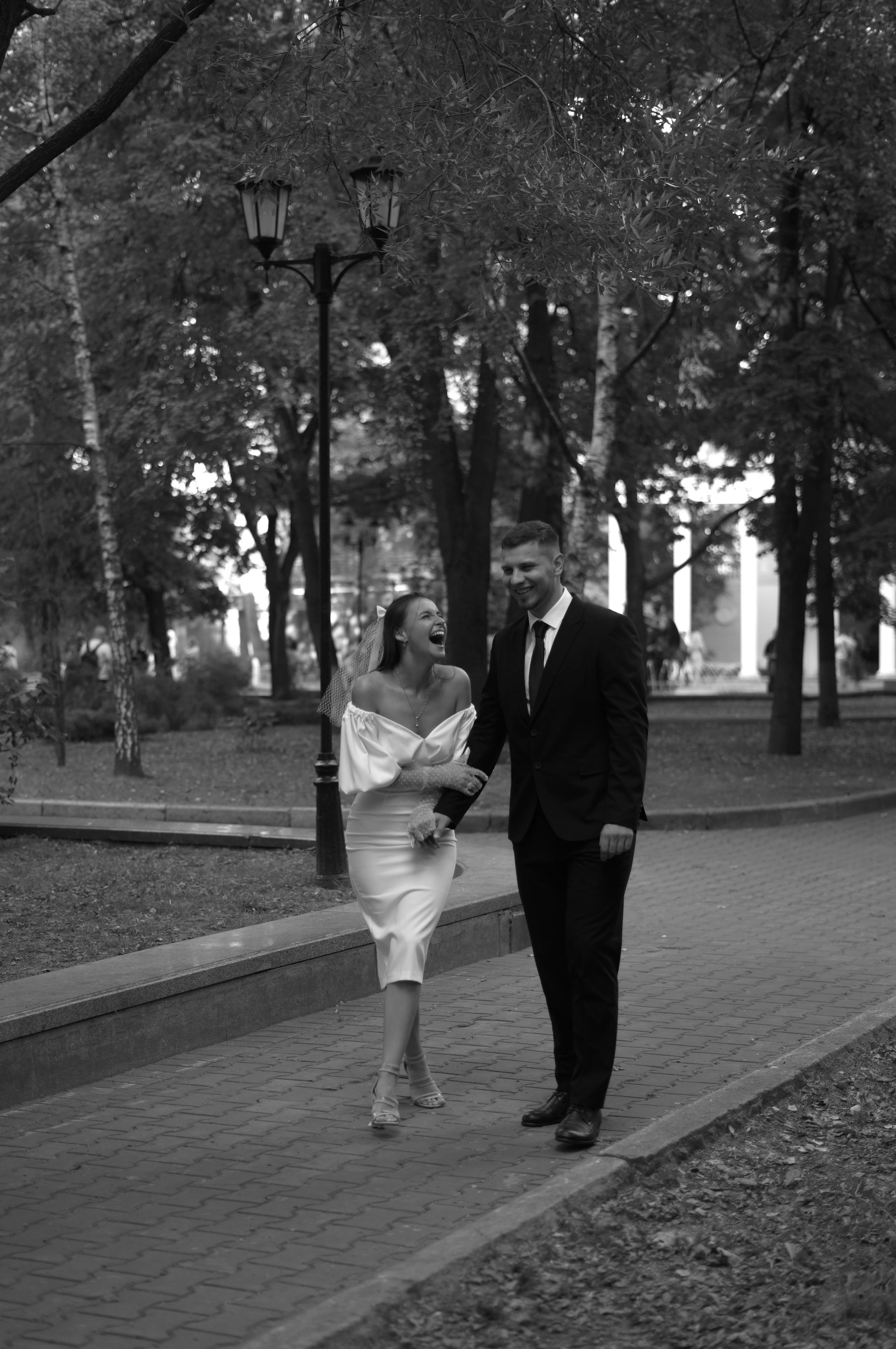 Надежда и Антон. Патриаршие пруды. Свадебный фотограф Марина Попова