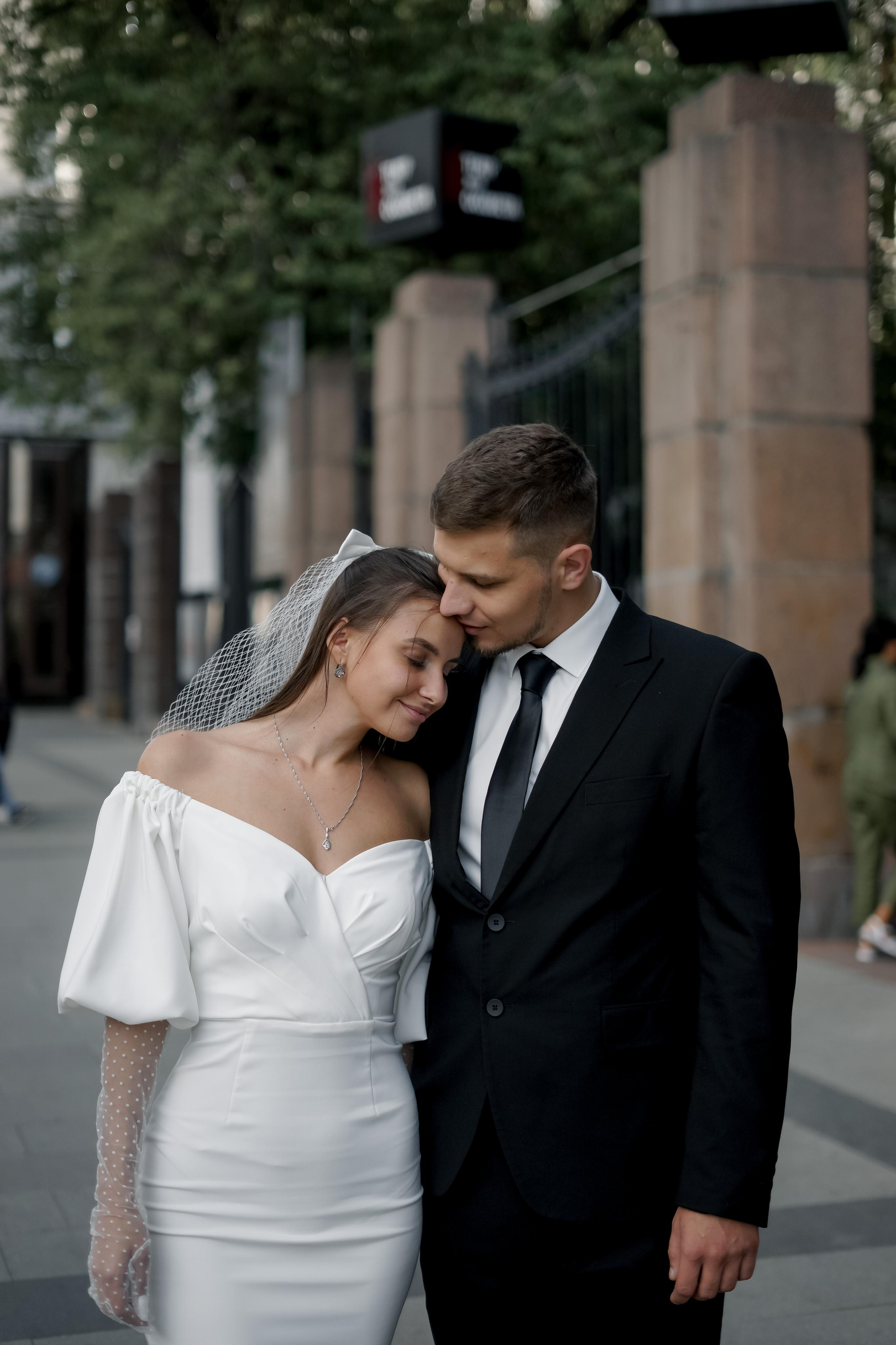 Надежда и Антон. Патриаршие пруды. Свадебный фотограф Марина Попова