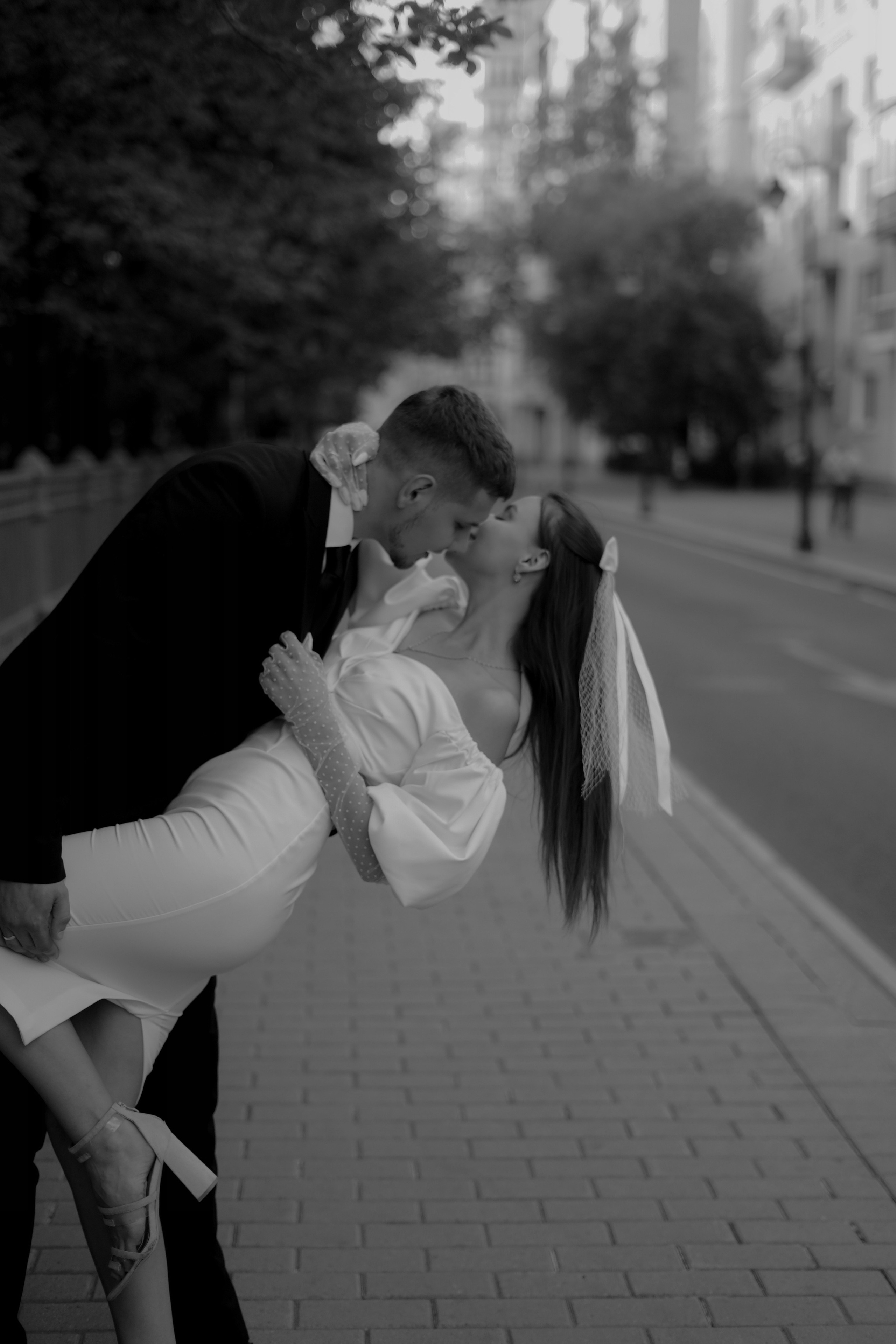 Надежда и Антон. Патриаршие пруды. Свадебный фотограф Марина Попова