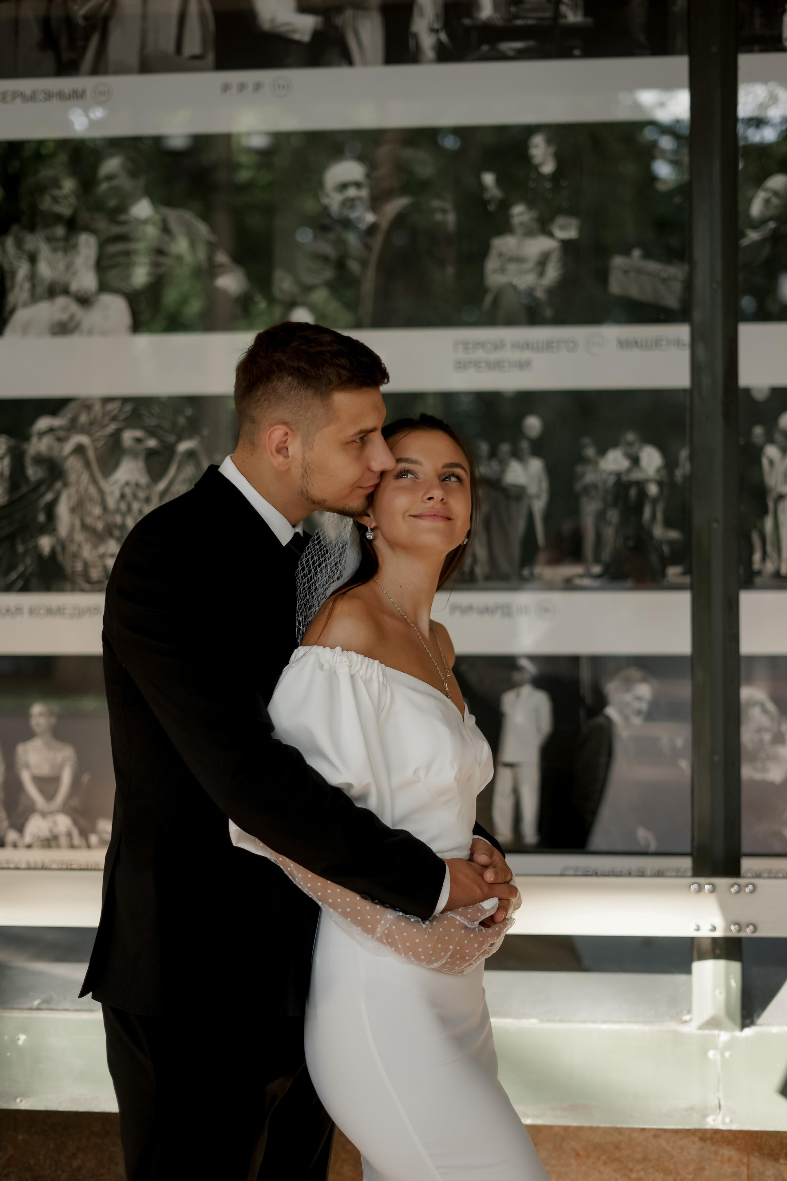 Надежда и Антон. Патриаршие пруды. Свадебный фотограф Марина Попова