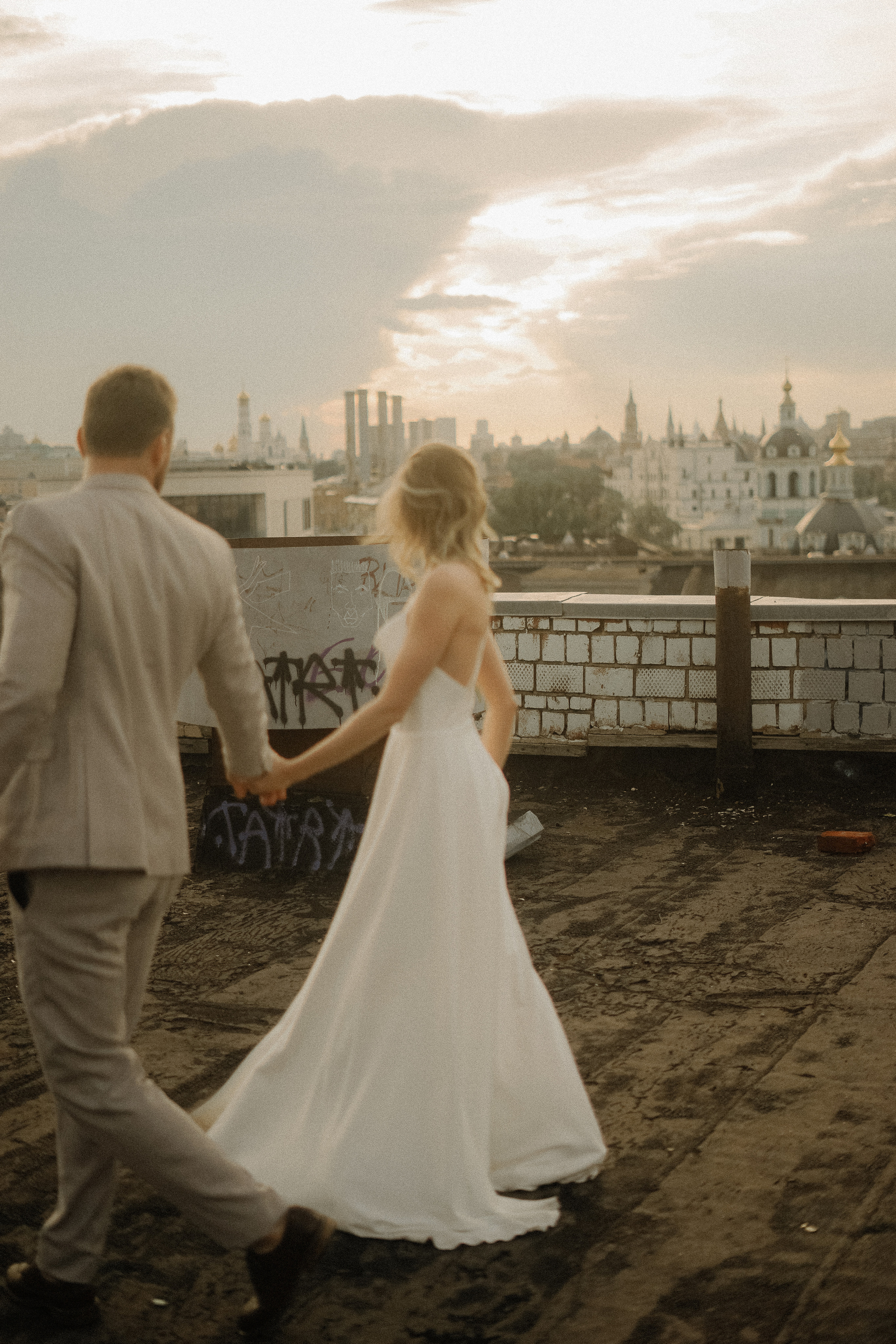 Злата и Илья. Крыша Москвы. Свадебный фотограф Марина Попова