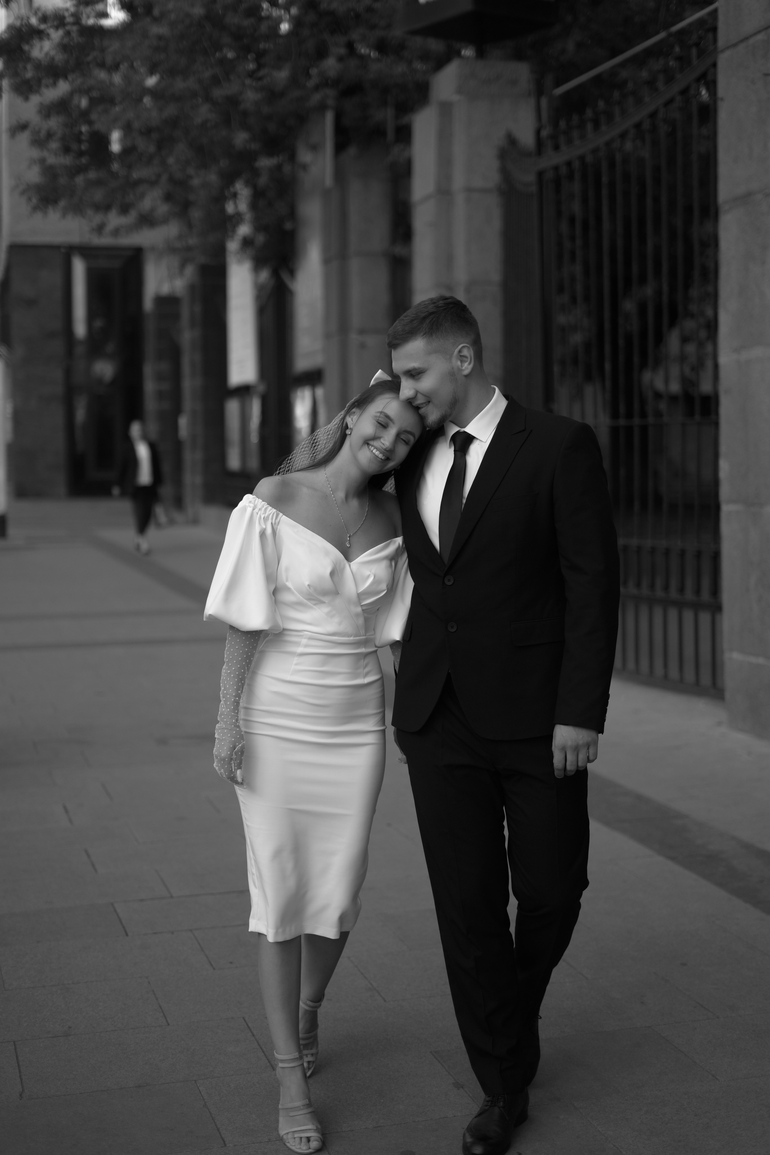 Надежда и Антон. Патриаршие пруды. Свадебный фотограф Марина Попова