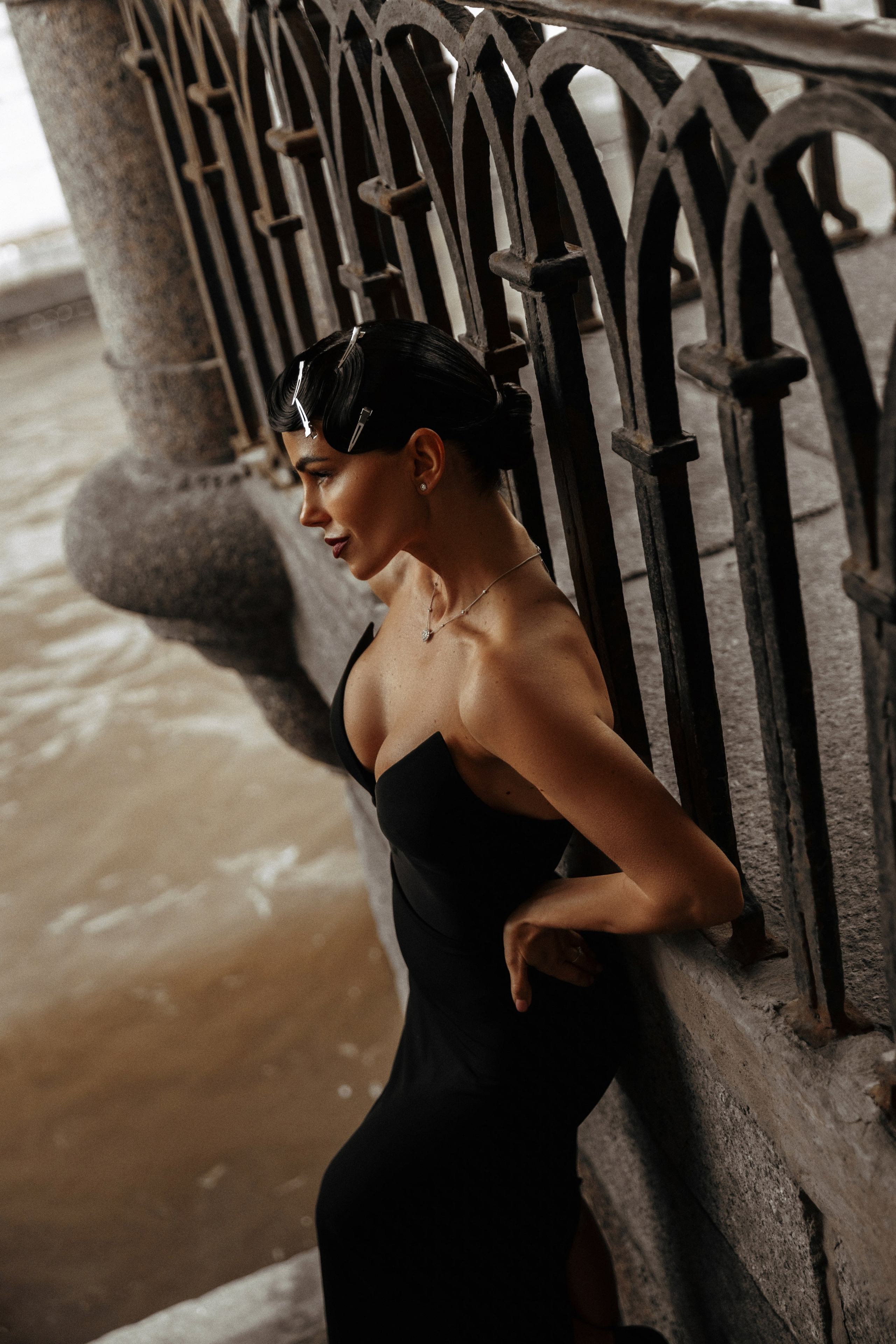 Alexandra | Winter Canal. NatalieDmi — фотосессия беременности, семейный фотограф, портрет
