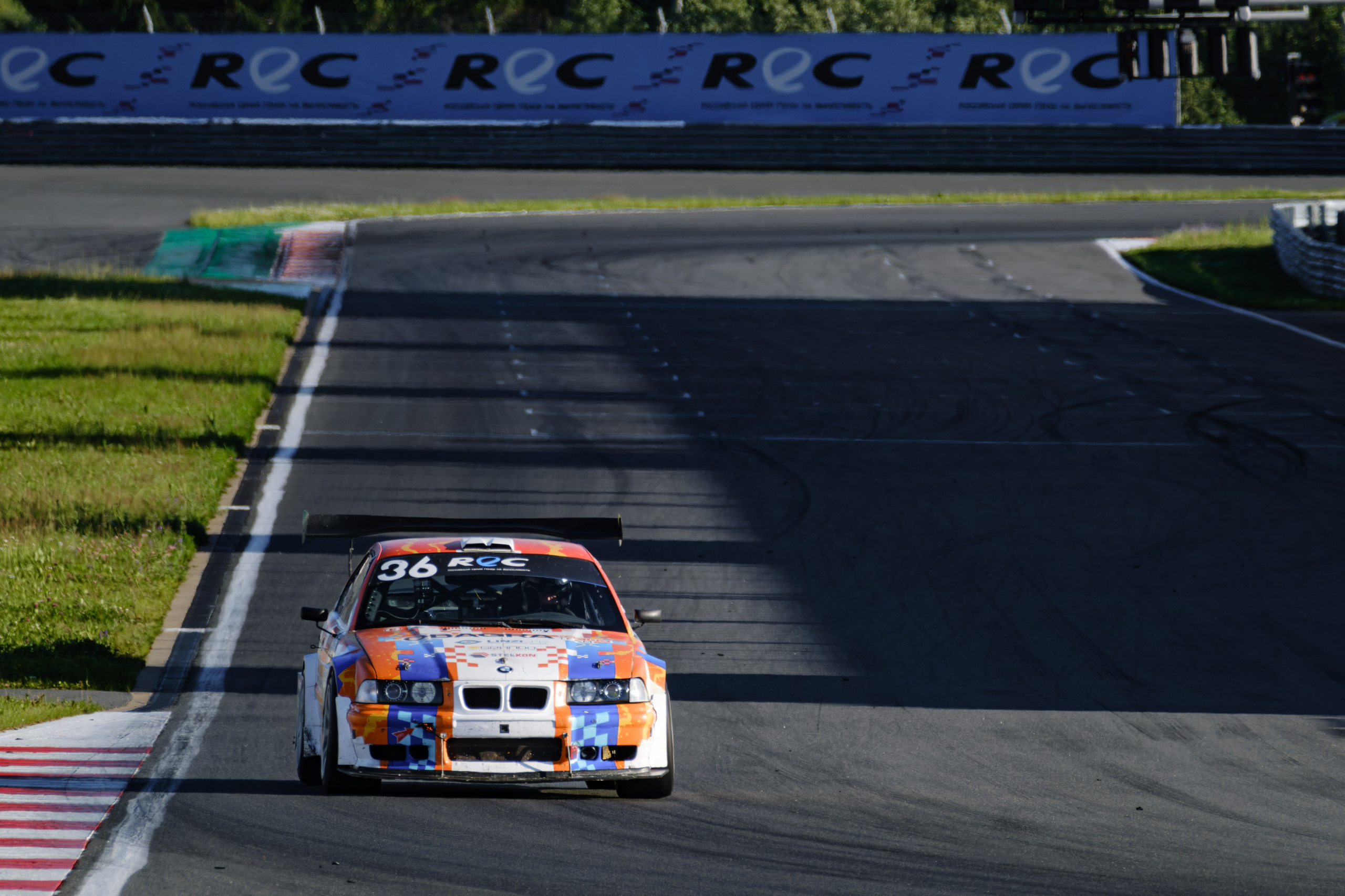 Российская серия гонок на выносливость. Авто и мотоспорт — фотограф Антон Медведев iCoguar