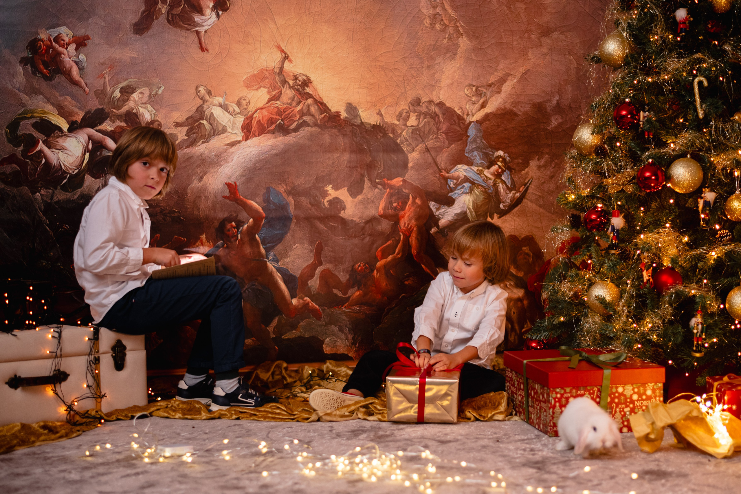 CHRISTMAS FOR VIKTOR AND ALEKSANDR. Anastasiia Antoniuk portrait, family and couple photographer, Portugal