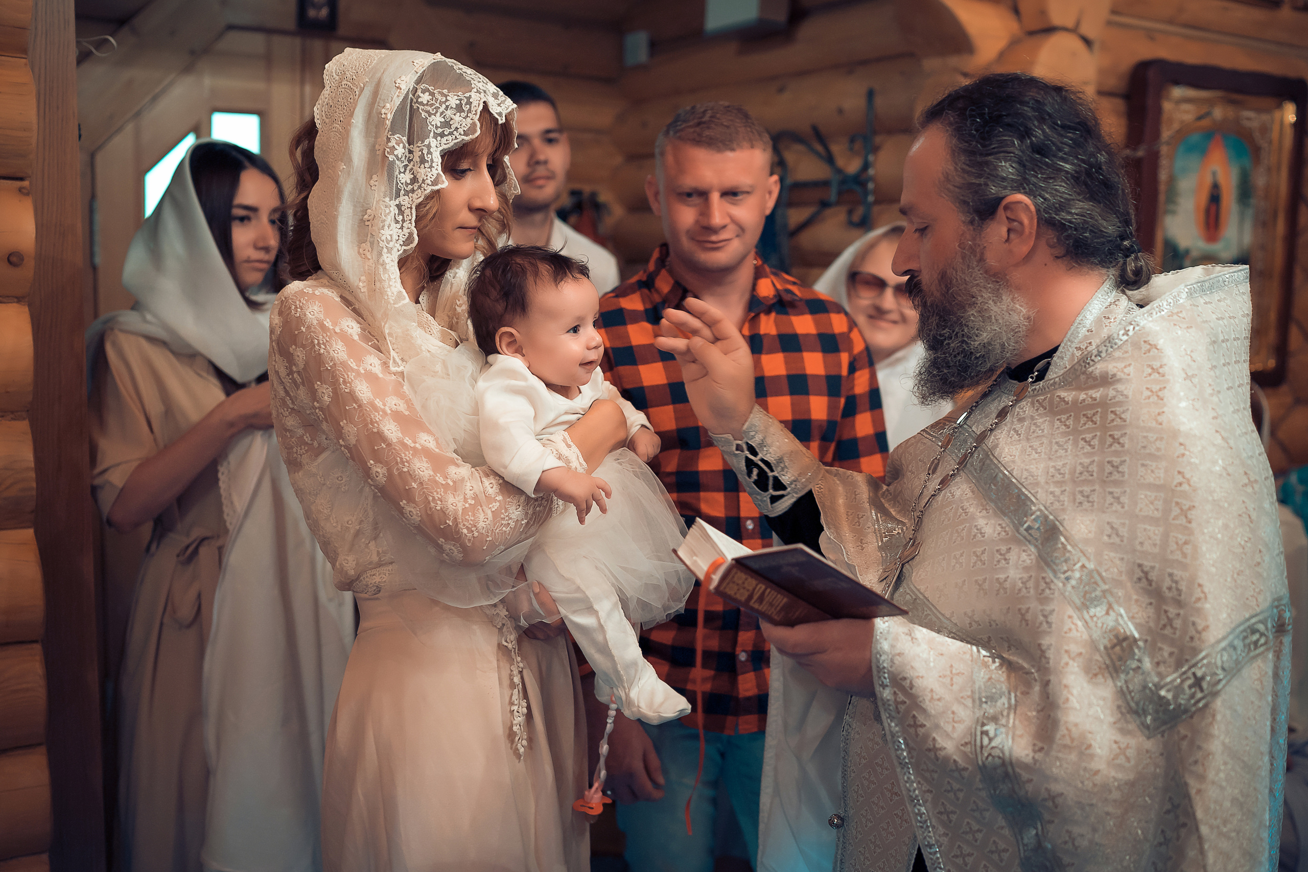 Крещение Дианы Храм Вифлеемских младенцев (Сосны). Фотограф на Крещение и Венчание в Красноярске Рамазанова Юлия