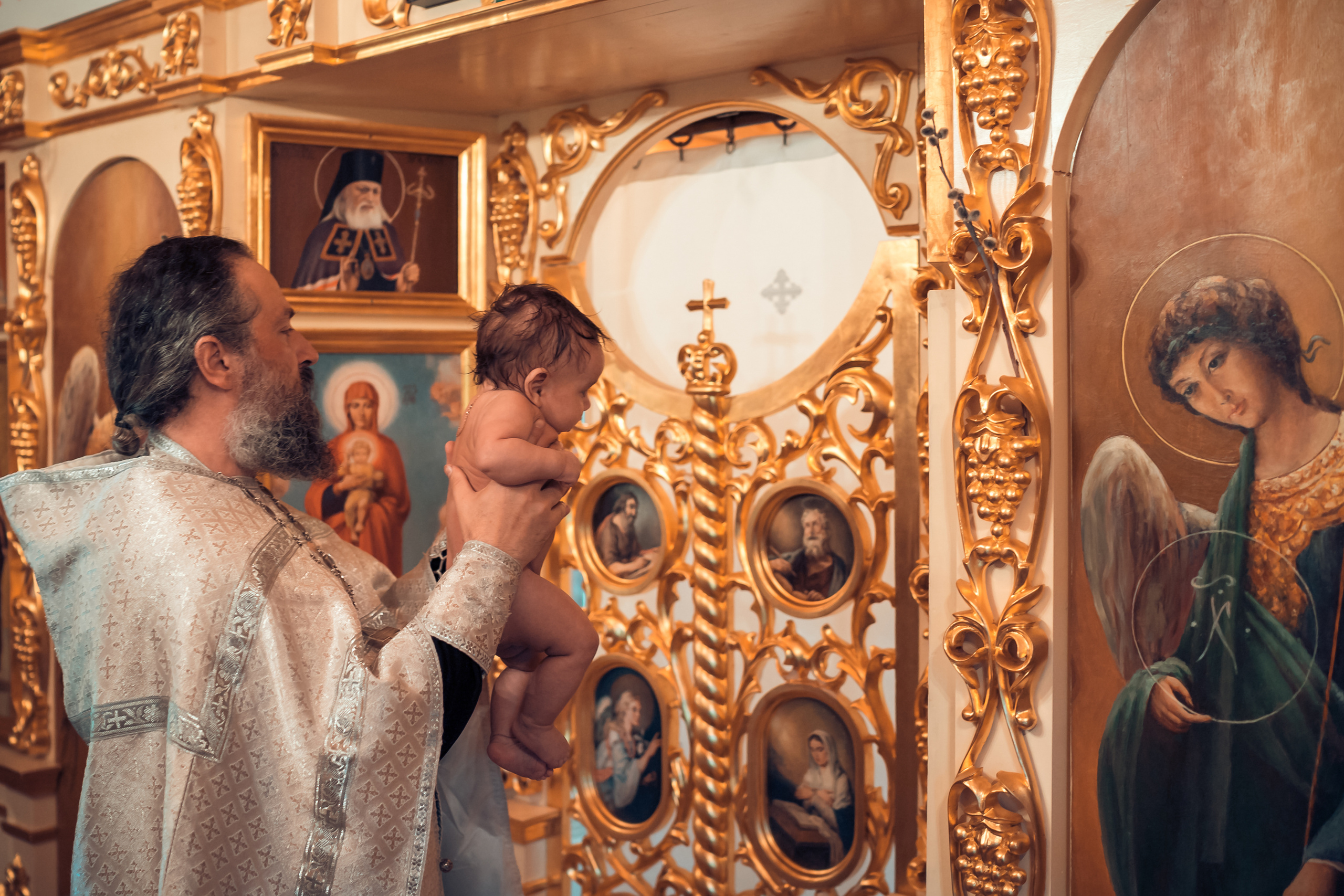 Крещение Дианы Храм Вифлеемских младенцев (Сосны). Фотограф на Крещение и Венчание в Красноярске Рамазанова Юлия