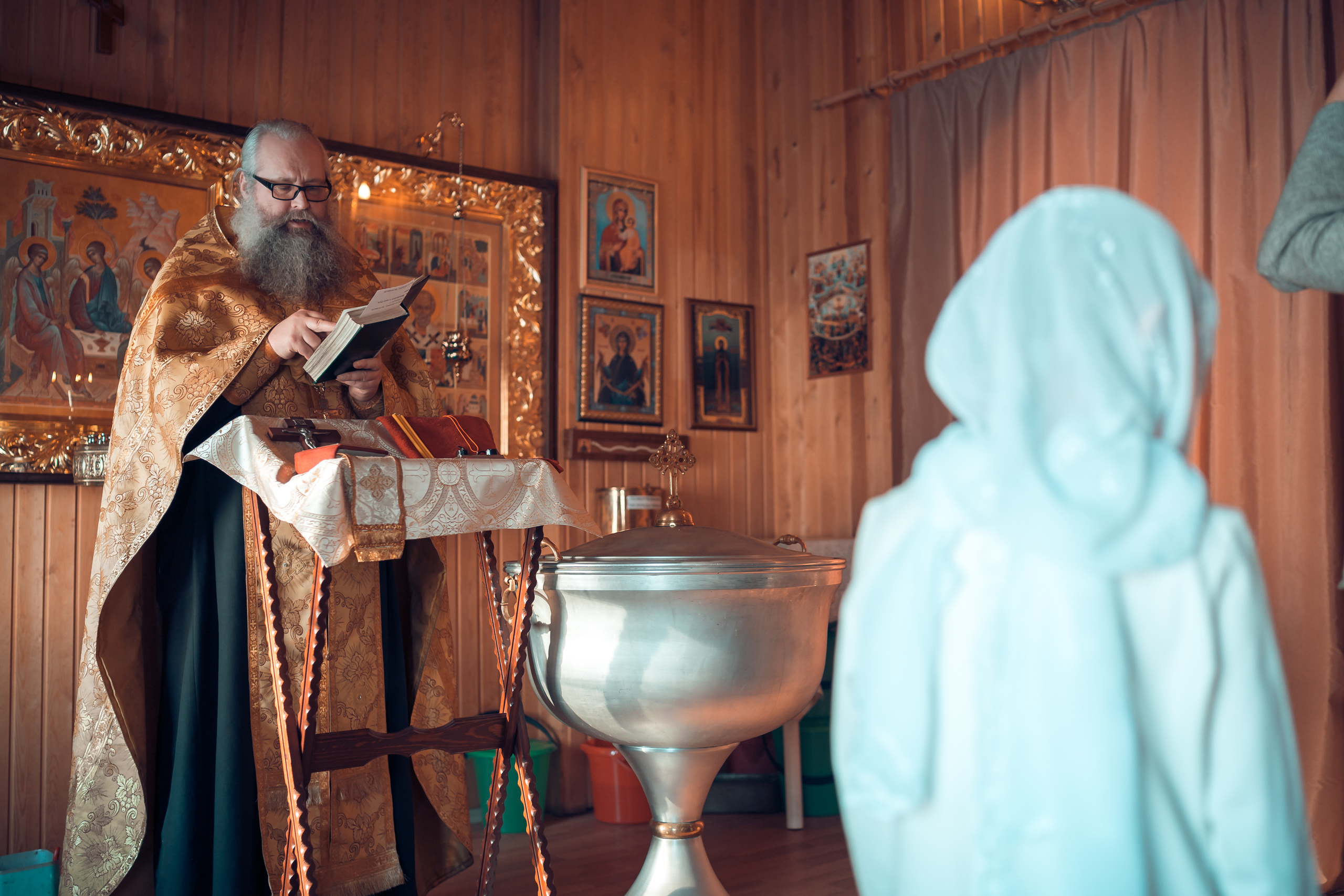 Крещение Адриана Храм Александра Невского. Фотограф на Крещение и Венчание в Красноярске Рамазанова Юлия