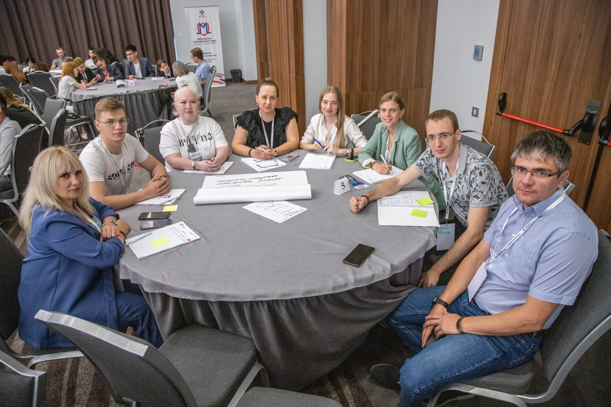 Семинар с «Росмолодёжь» в ЮФО. Репортажный, промышленный и маркетплейс-фотограф Дмитрий Чернат