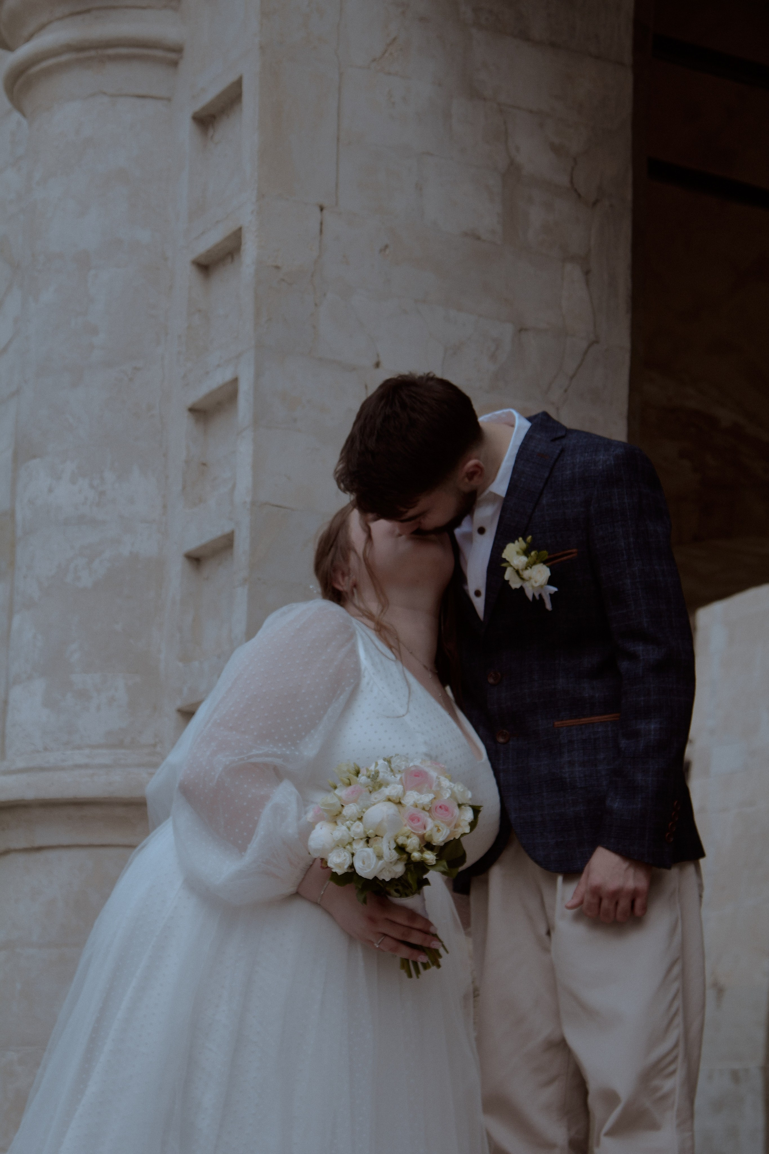 Виктория и Даниэль. Владимирский храм. Фотограф лавстори Москва/МО Приятелева Ангелина