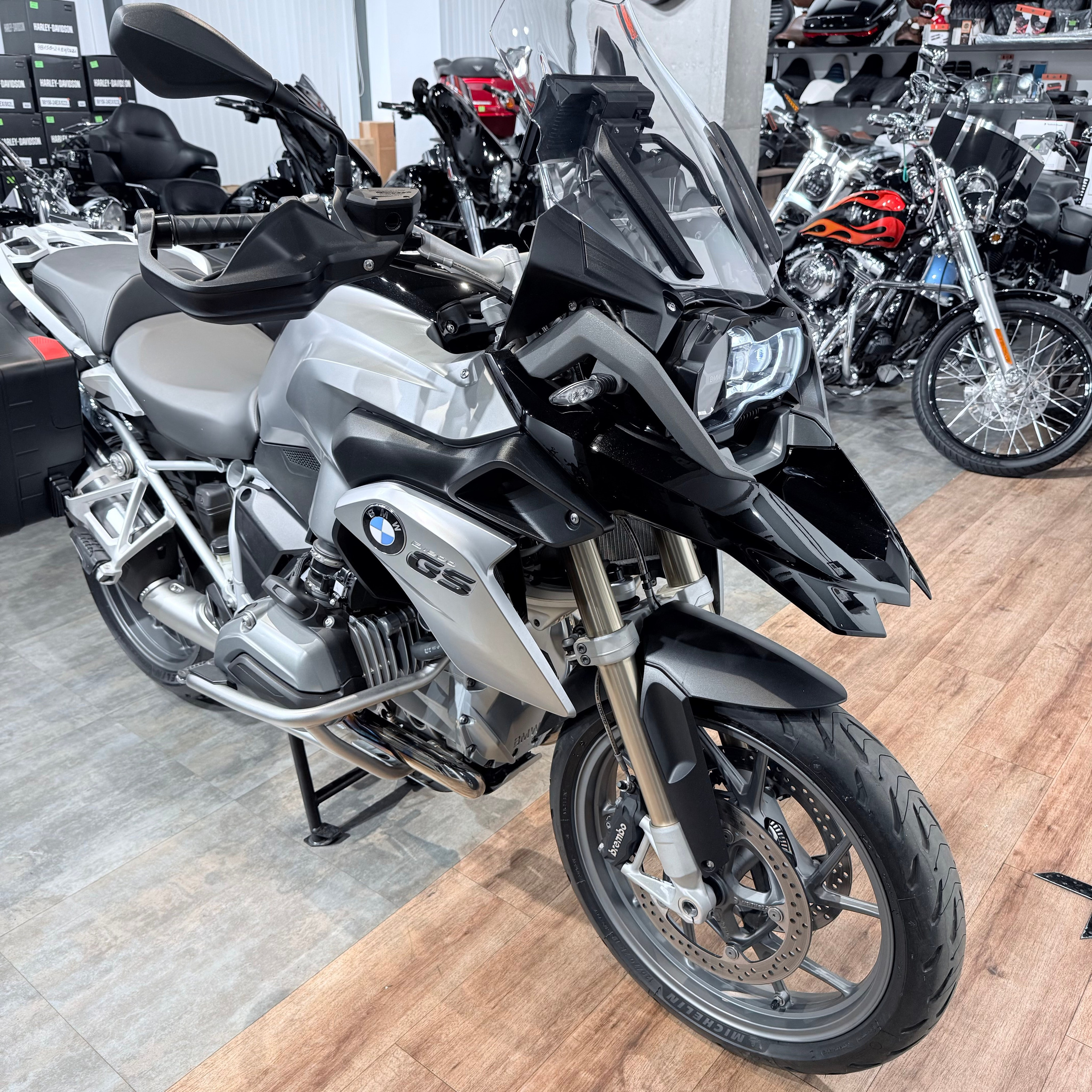 2015 ВMW R1200GS Black/Agate Grеy. Hello Davidson, Москва. Только хорошие мотоциклы…