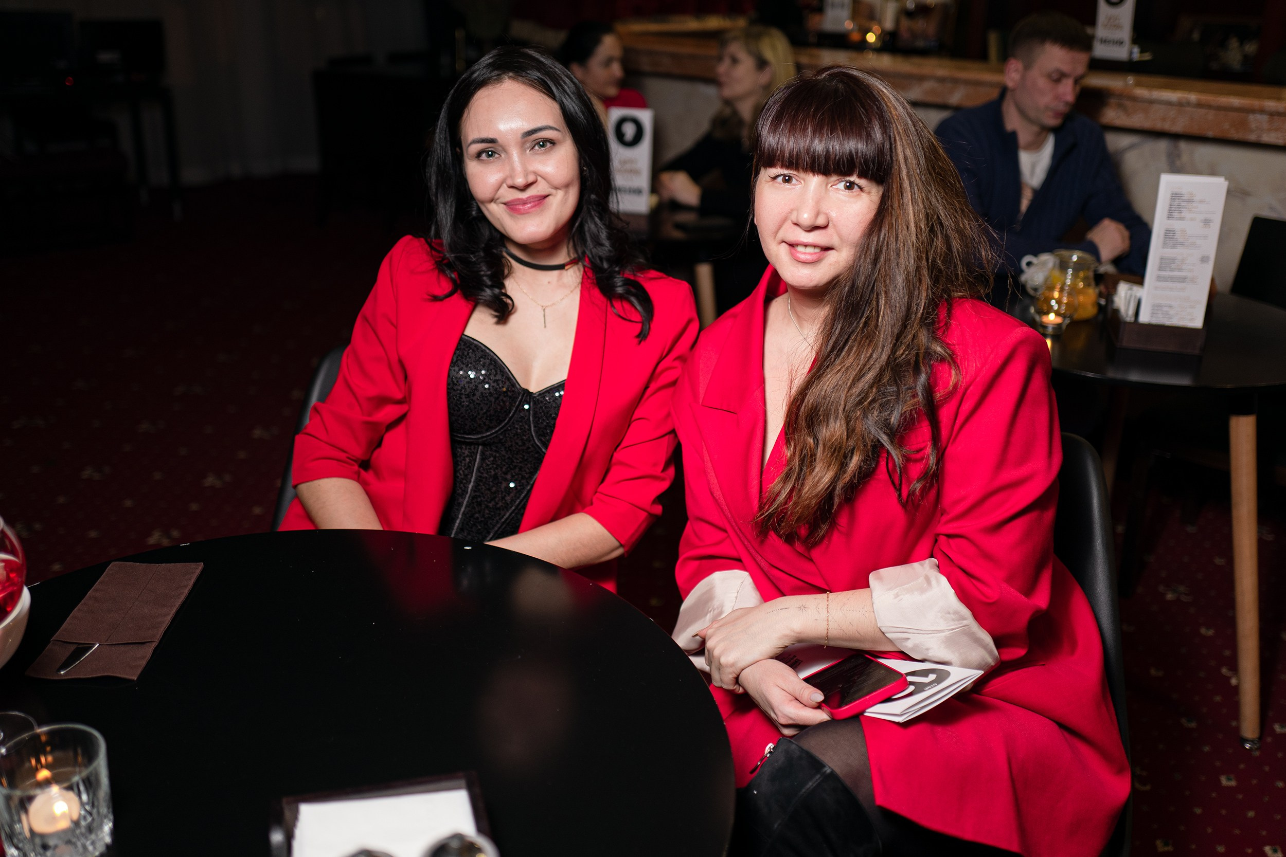 Выступление YOLO band в арт кафе. Фотограф Тюмень