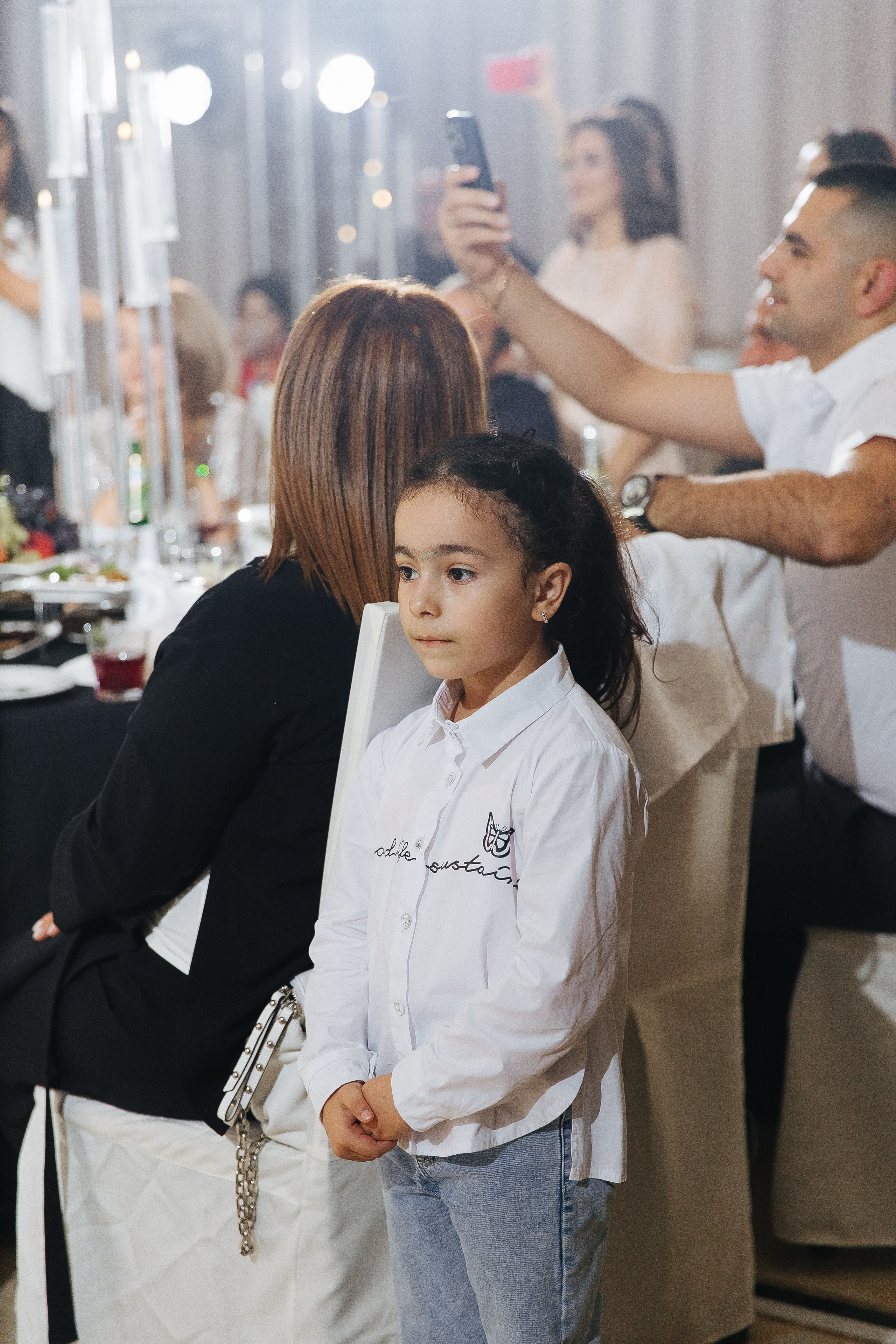 Ани и Назели. 35&5 День рождения, «Янтарь». Фотограф в Красноярске Надежда Воскресенская