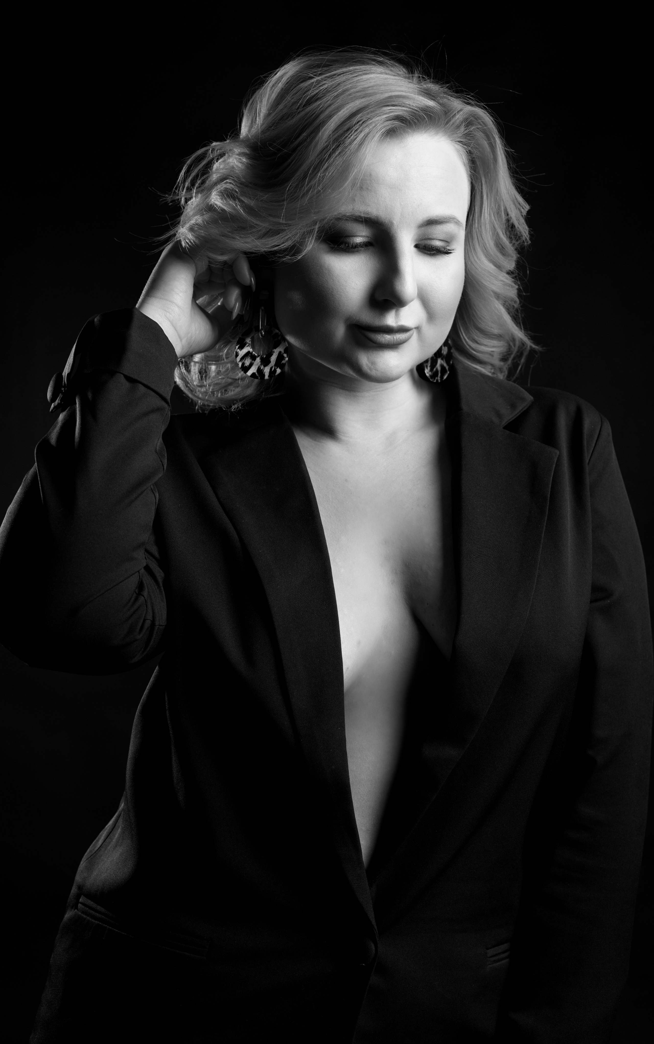 Сексапильный черный пиджак. Свадебный фотограф в Москве