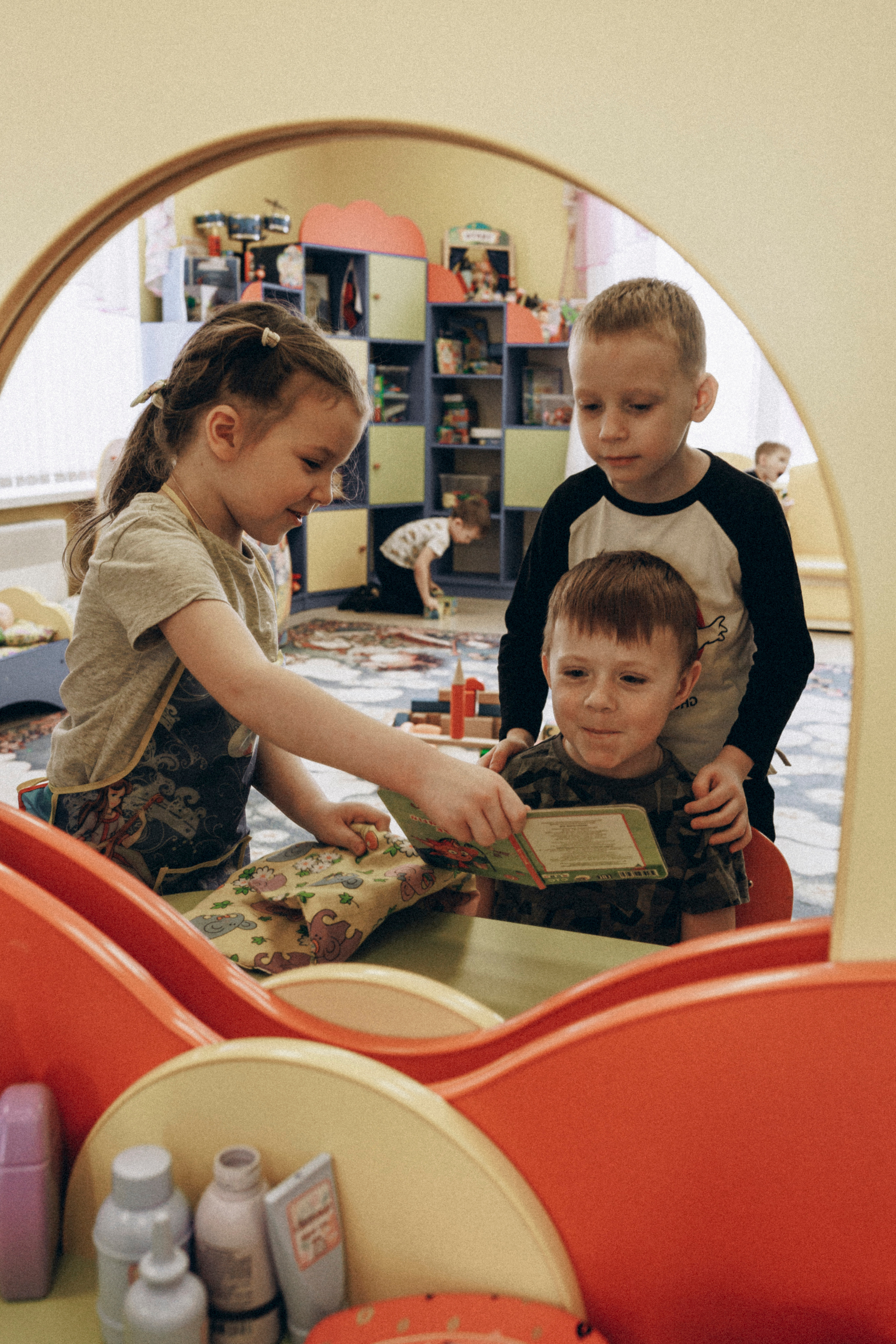 Репортажная сьёмка детей в детском саду. Семейный и детский фотограф в Рязани Васюгова Мария