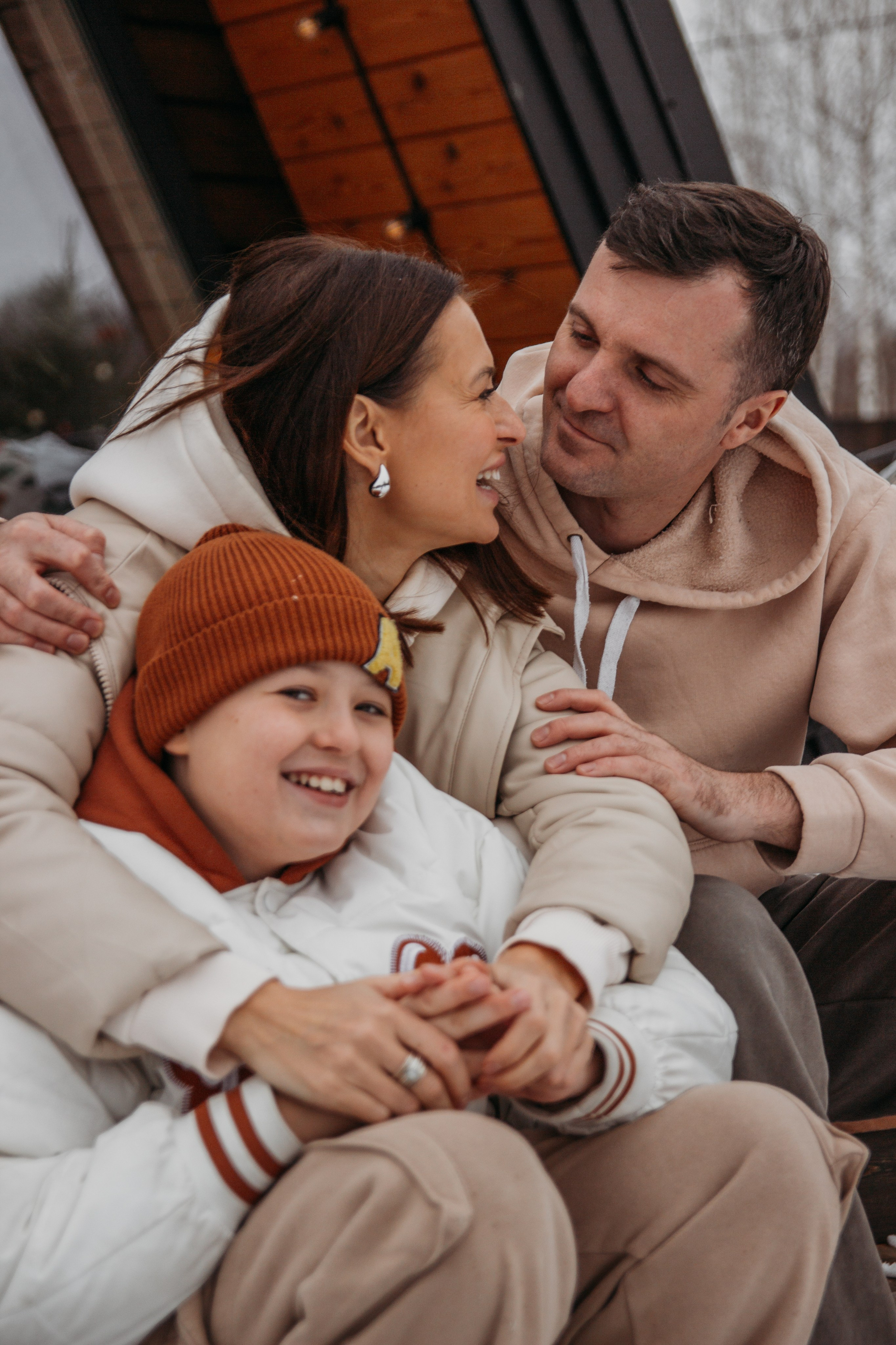 Новогодняя съемка в домике, для семьи Вероники. Венера Гайн. Репортажный фотограф  Тюмень. Обучение фотографии с 0