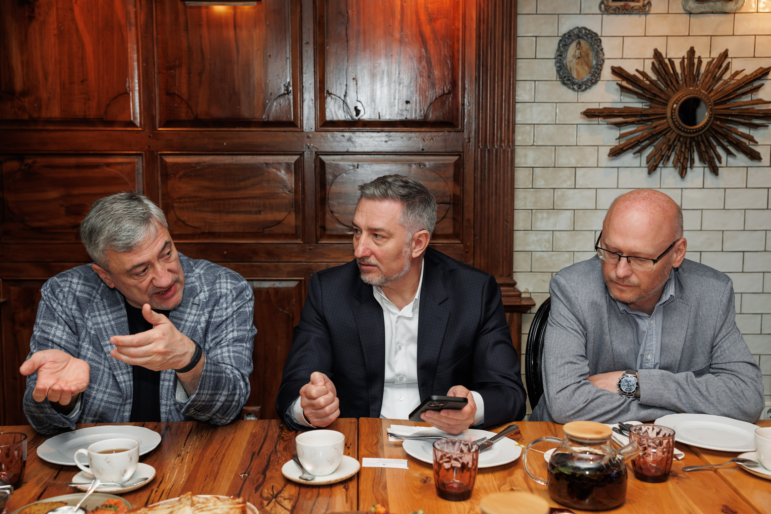 Деловой завтрак, ресторан «Матрешка». Свадебный и репортажный фотограф (Москва, Королев и другие)