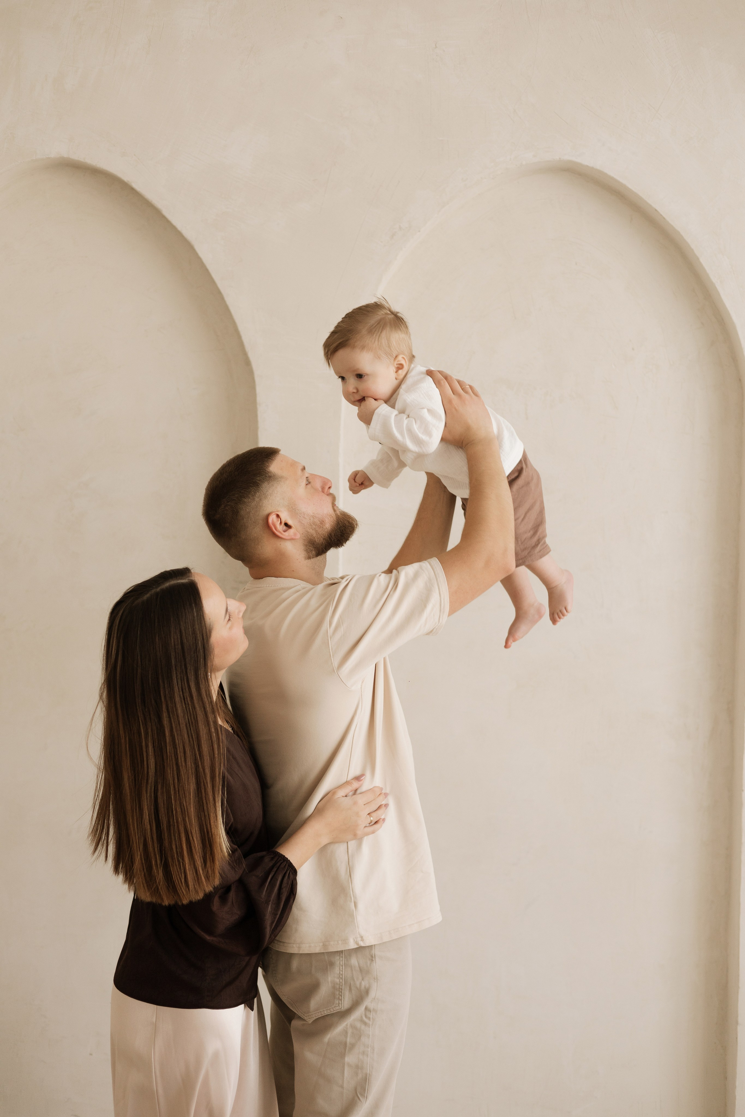 Арсений с мамой и папой. Фотограф в Кемерово Миллер Анна