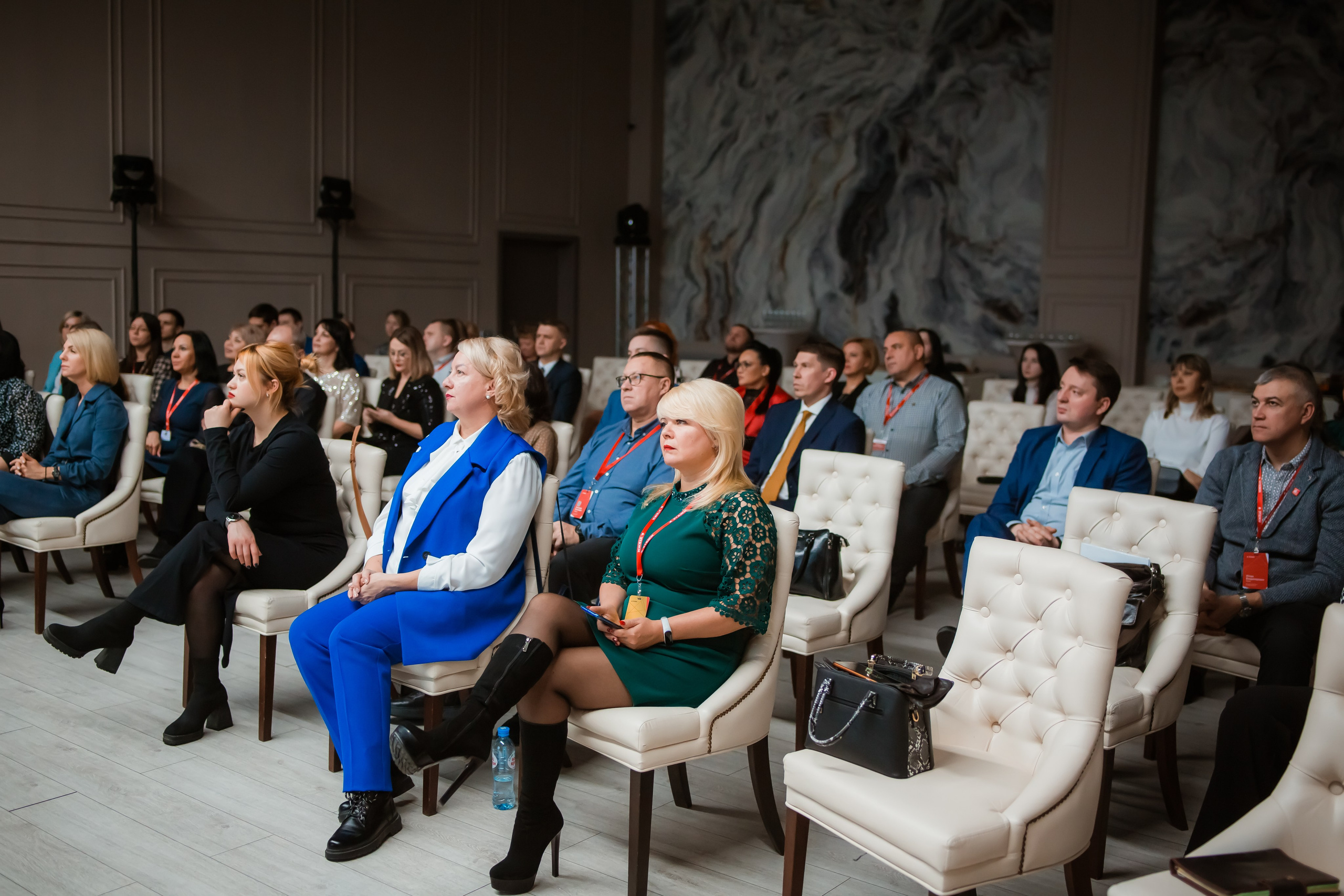 Этажи — подведение итогов 2023. Репортажный фотограф Василий Сазонов в Нижневартовске