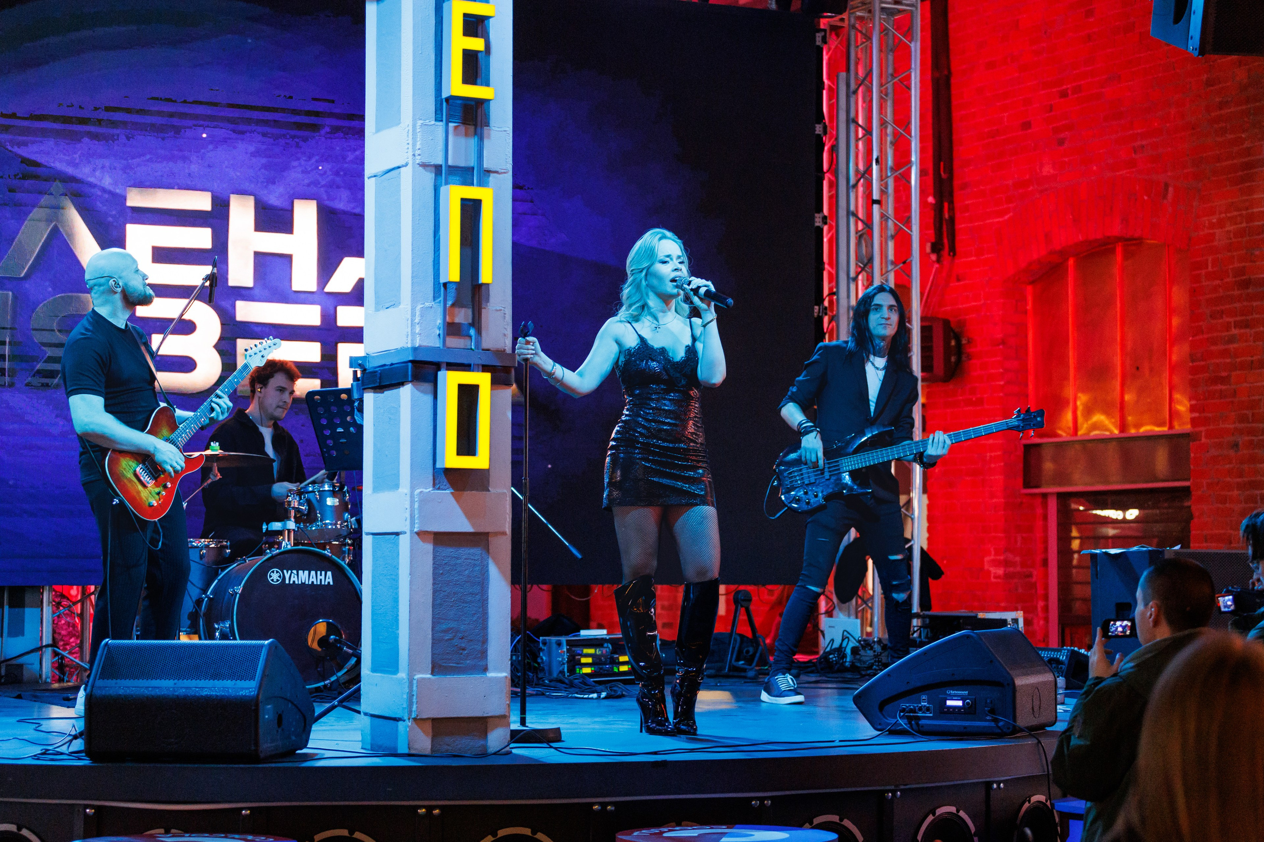 Концерт Елены Князевой (BELKA) в ДЕПО-Белорусская. Фотограф в Москве Дмитрий Емельянов