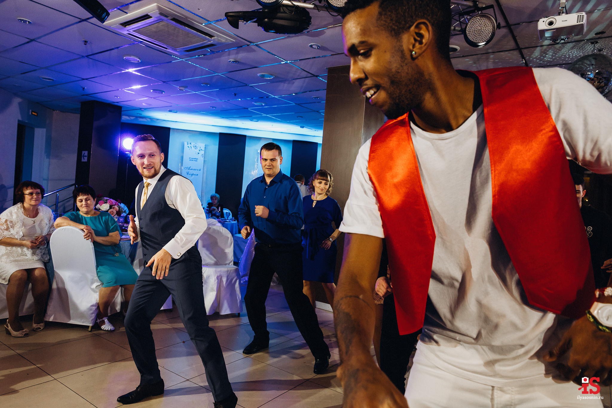 Свадебный фотограф Петрозаводск. Профессиональный фотограф Петрозаводск Илья Соснин