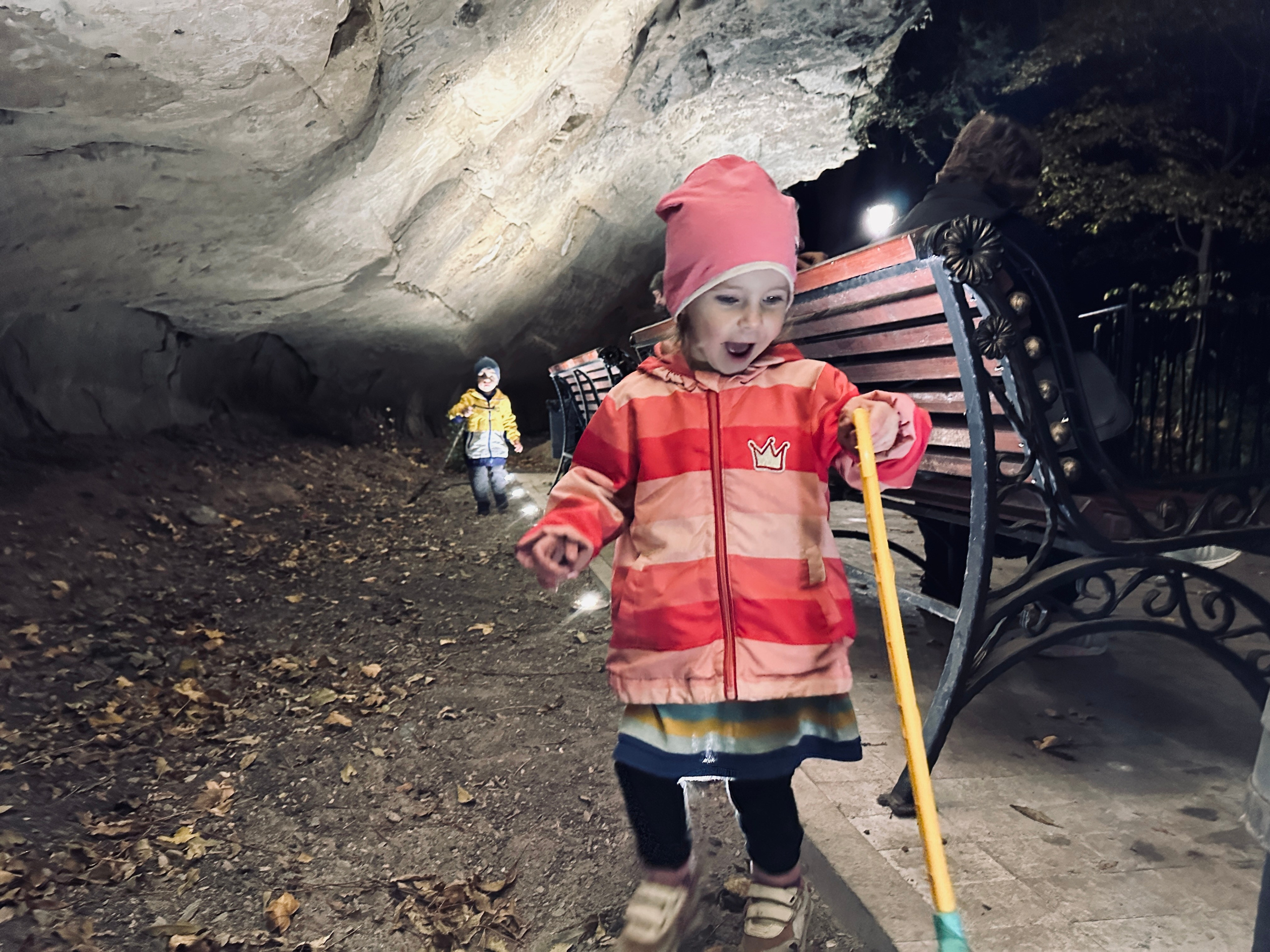 Дети. Смотри, красота!