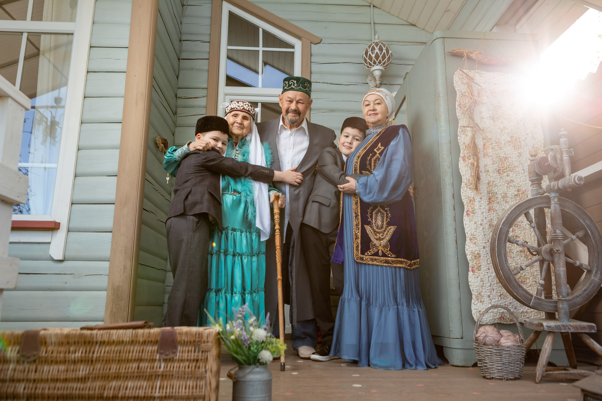 Семейная фотосессия в татарском и европейском стиле. Рекламный, предметный, репортажный, семейный фотограф и художник в Москве
