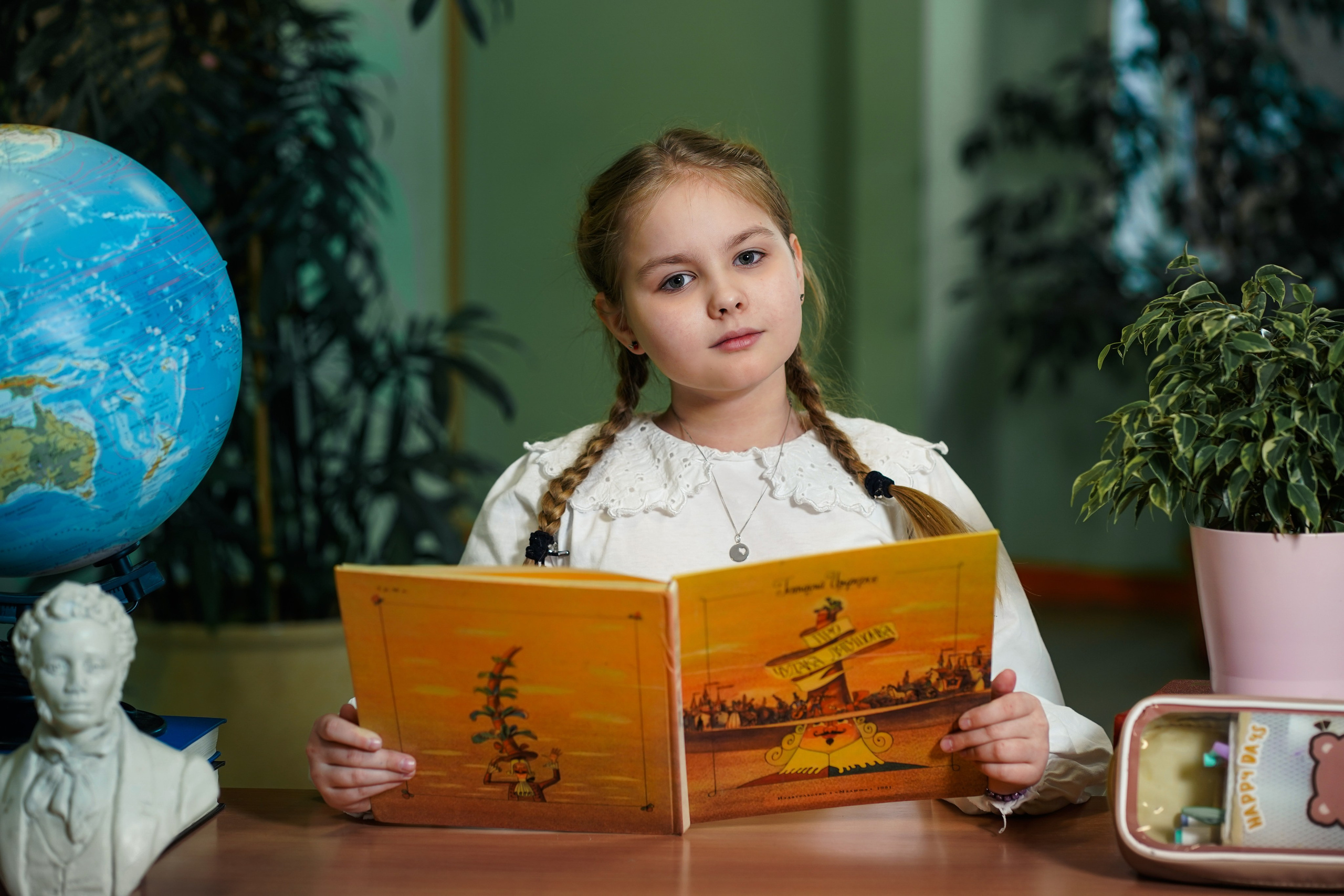 Выпускные альбомы, 4 класс Школа № 175 школьная фотосессия. Семейный и портретный фотограф в Екатеринбурге Анна Лобанова