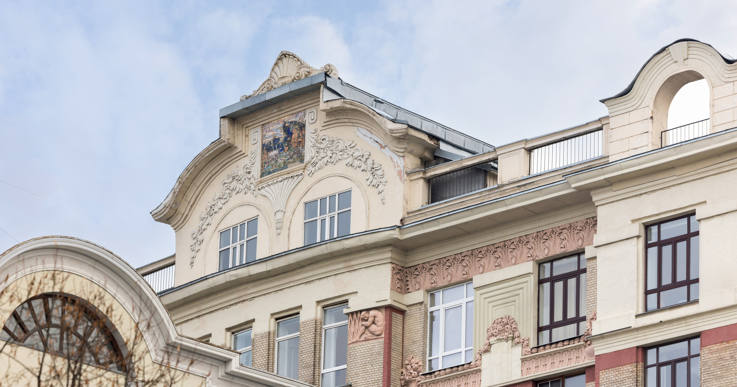 Архитектурная фотосъемка Доходных домов для МосквичMAG. Интерьерный фотограф