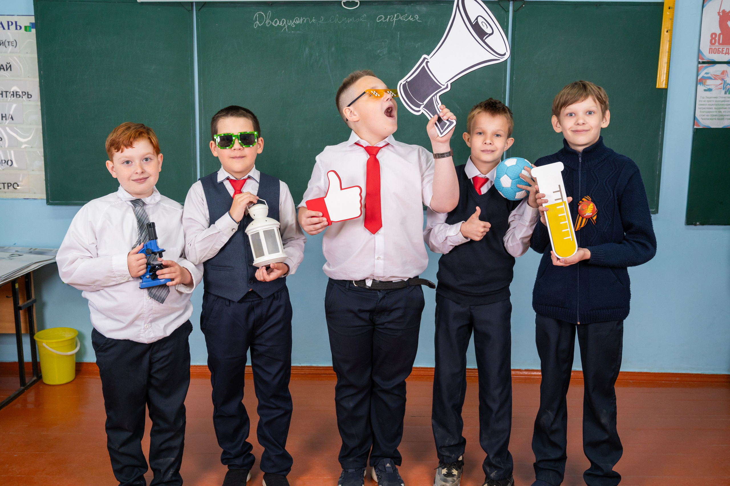 1-4 классы. Выпускные альбомы и Школьный фотограф в Алексеевке, Бирюче, Красном