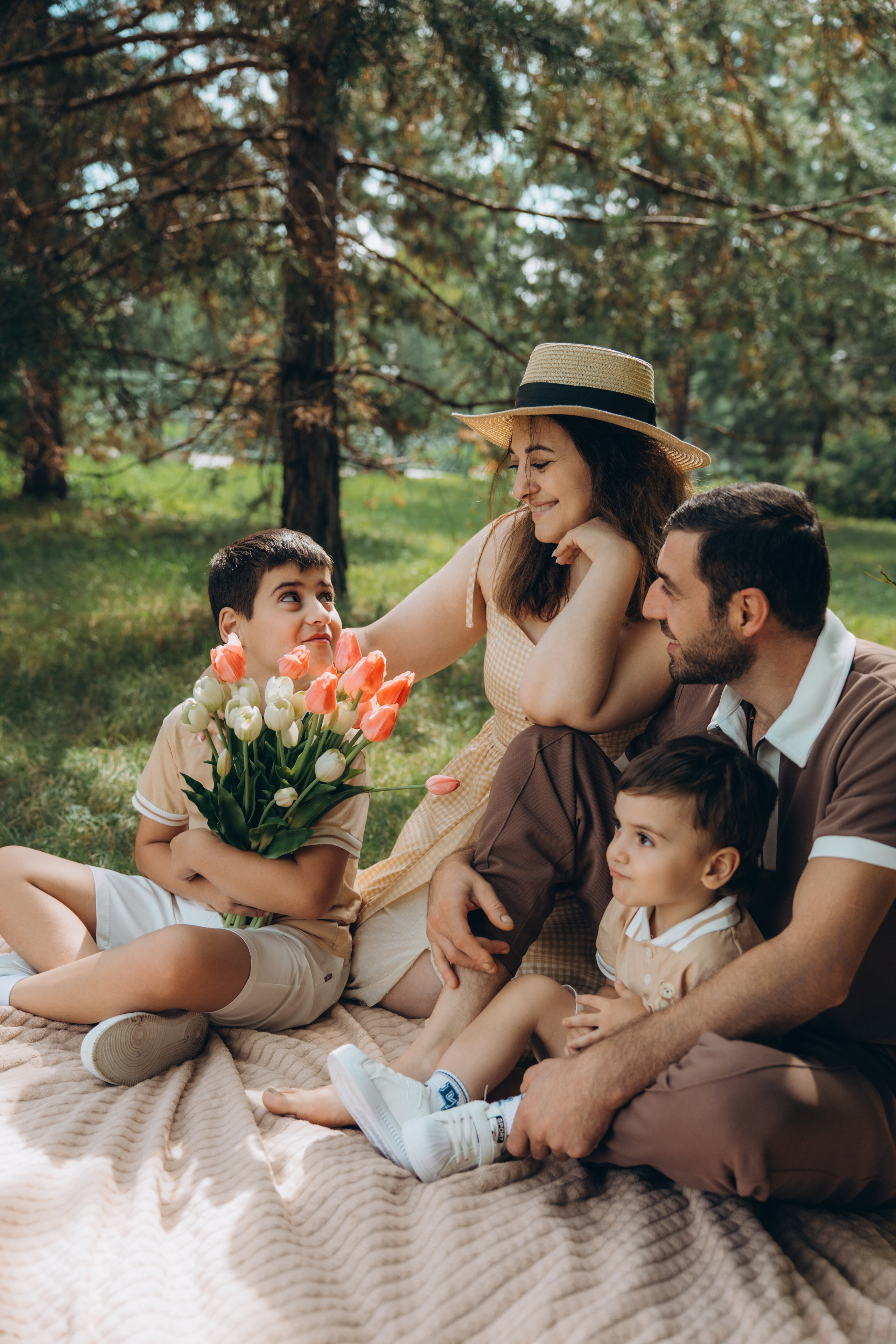 Семейная фотосессия в парке ЦПКиО. Свадебный, семейный фотограф в Иркутске Светлана Макаричева