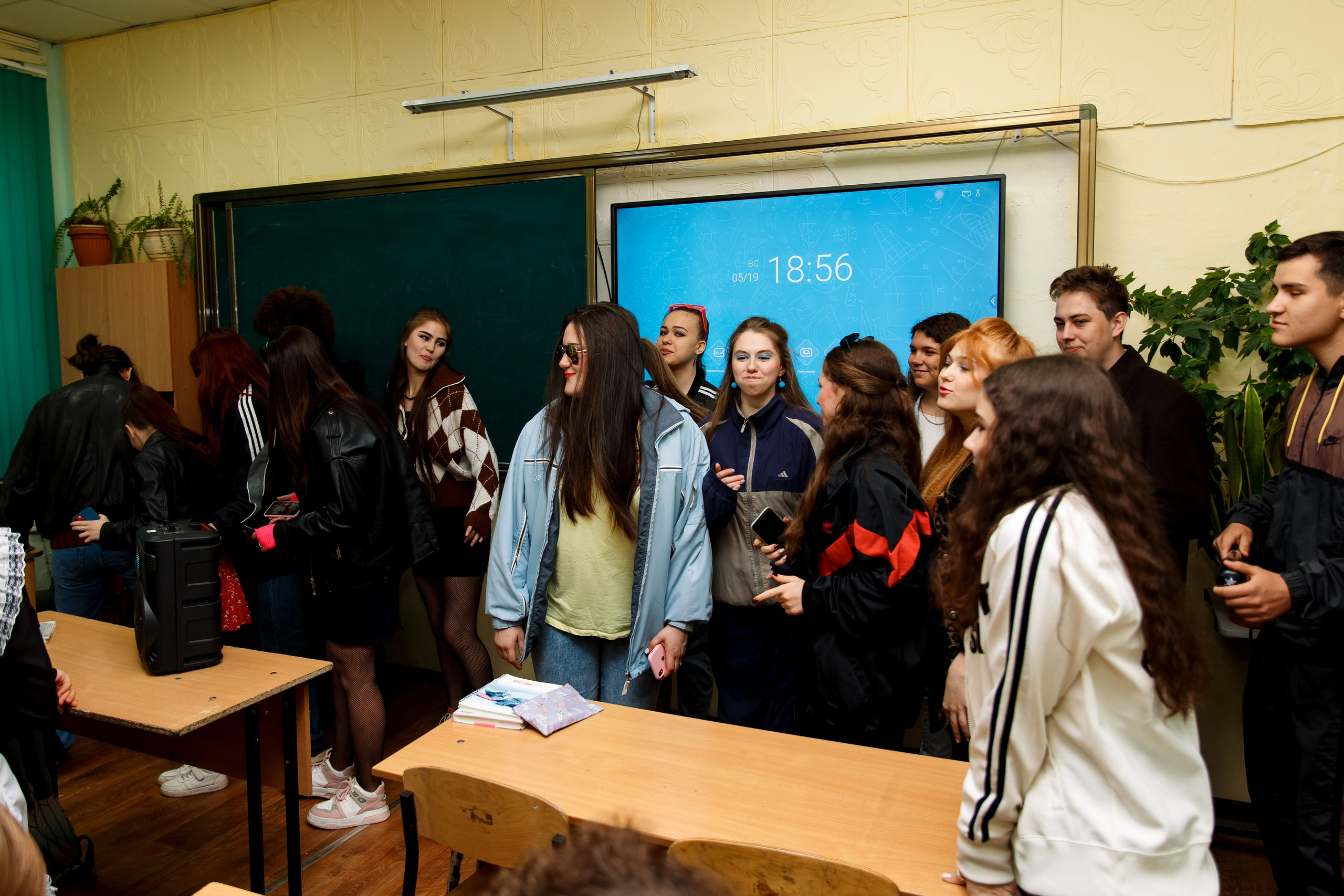 11 класс день не послушания в школе. Фотограф Любовь Корниенко, Примоский край