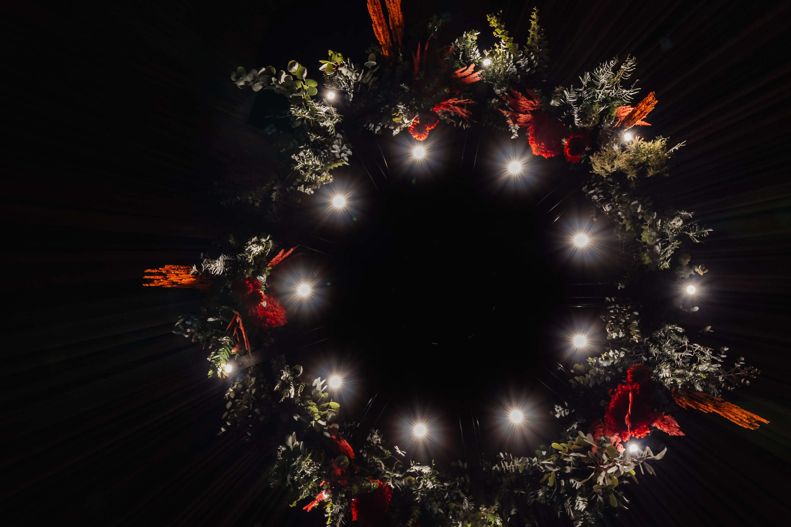 …True Love’s Kiss. Golden Moments Editing — We do Wedding’s Retouch and Video Editing