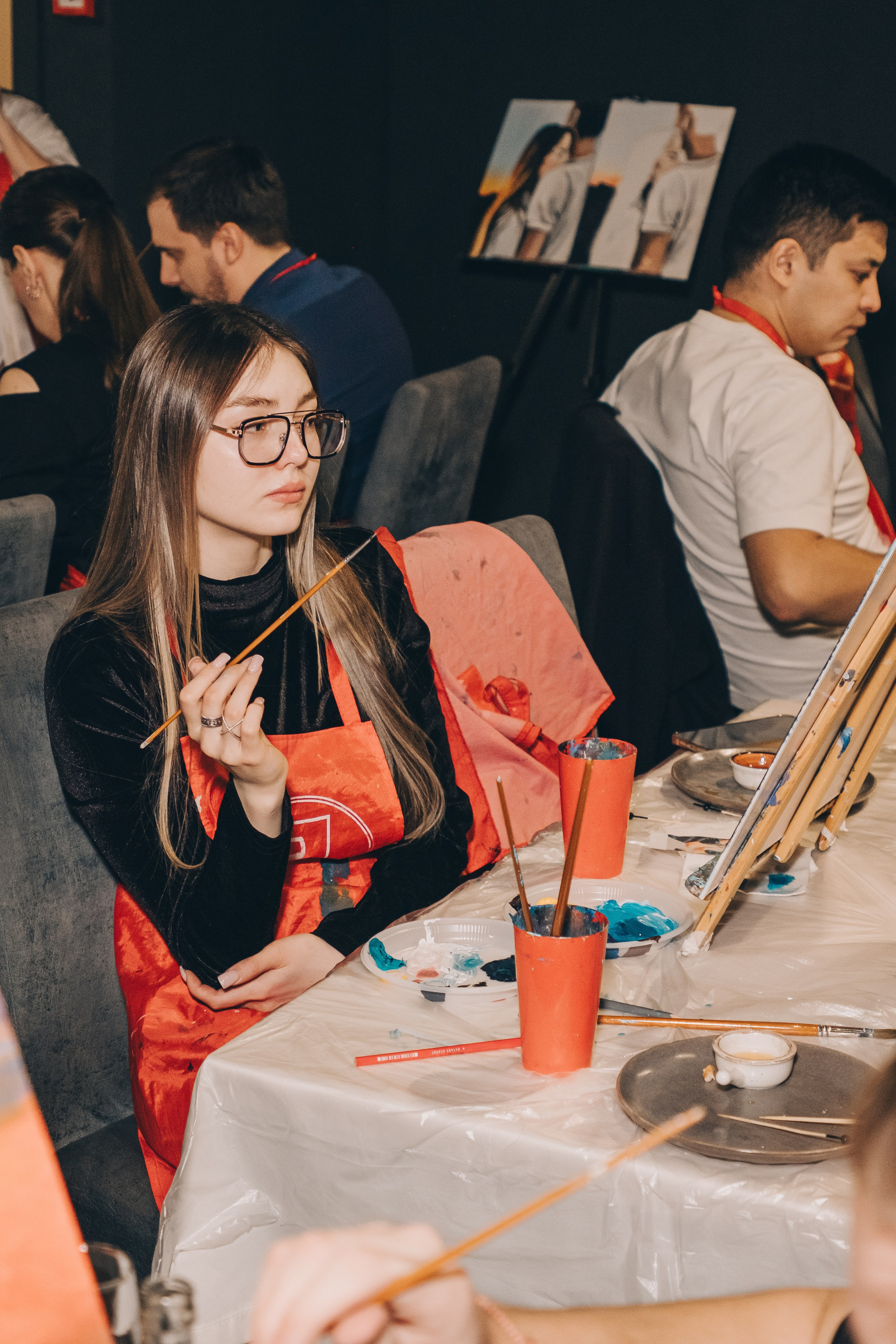 Без бокала — нет шагала. Фотограф в Иркутске Анна Мирошникова