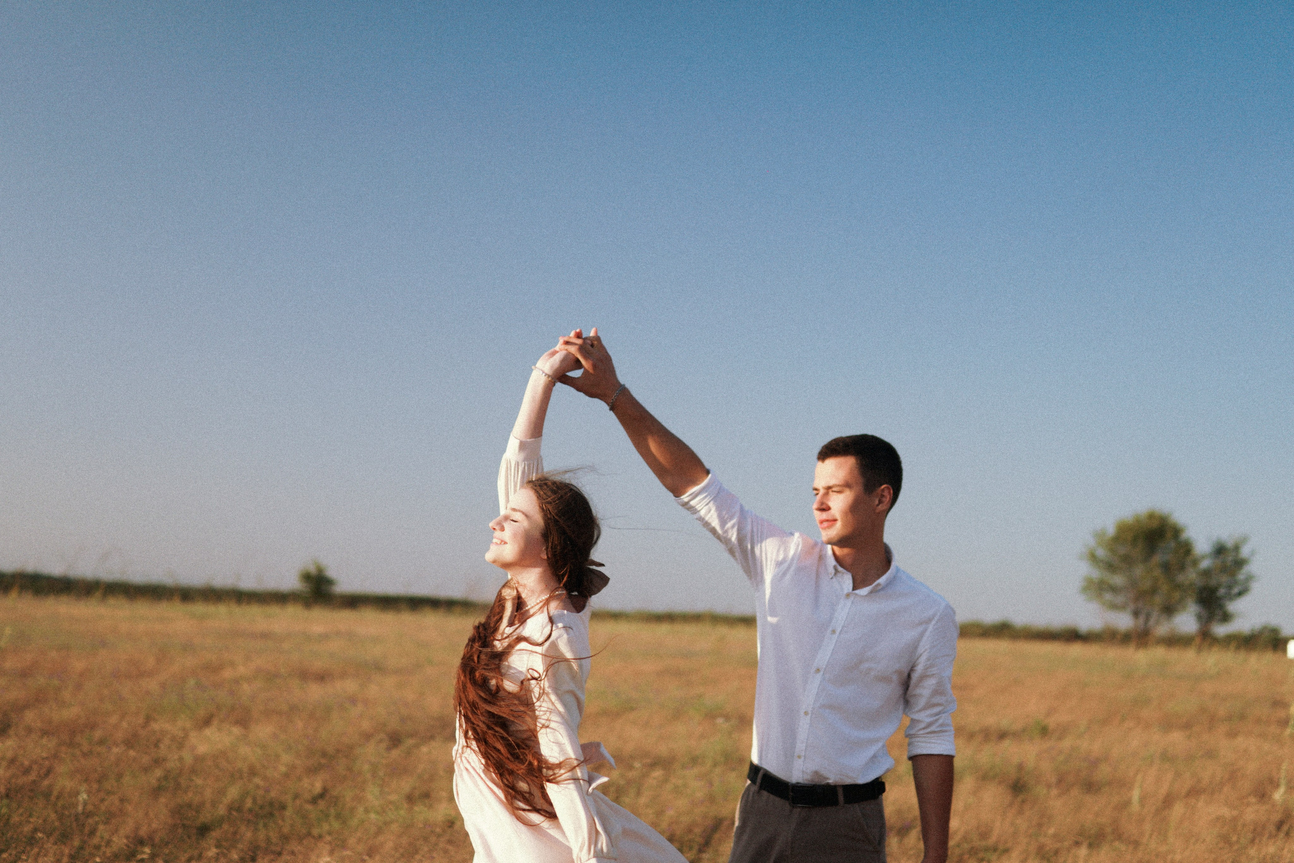 Love story в Ростове-на-Дону за городом. Никита и Виолетта. Фотограф в Ростове-на-Дону Марина Мальцева