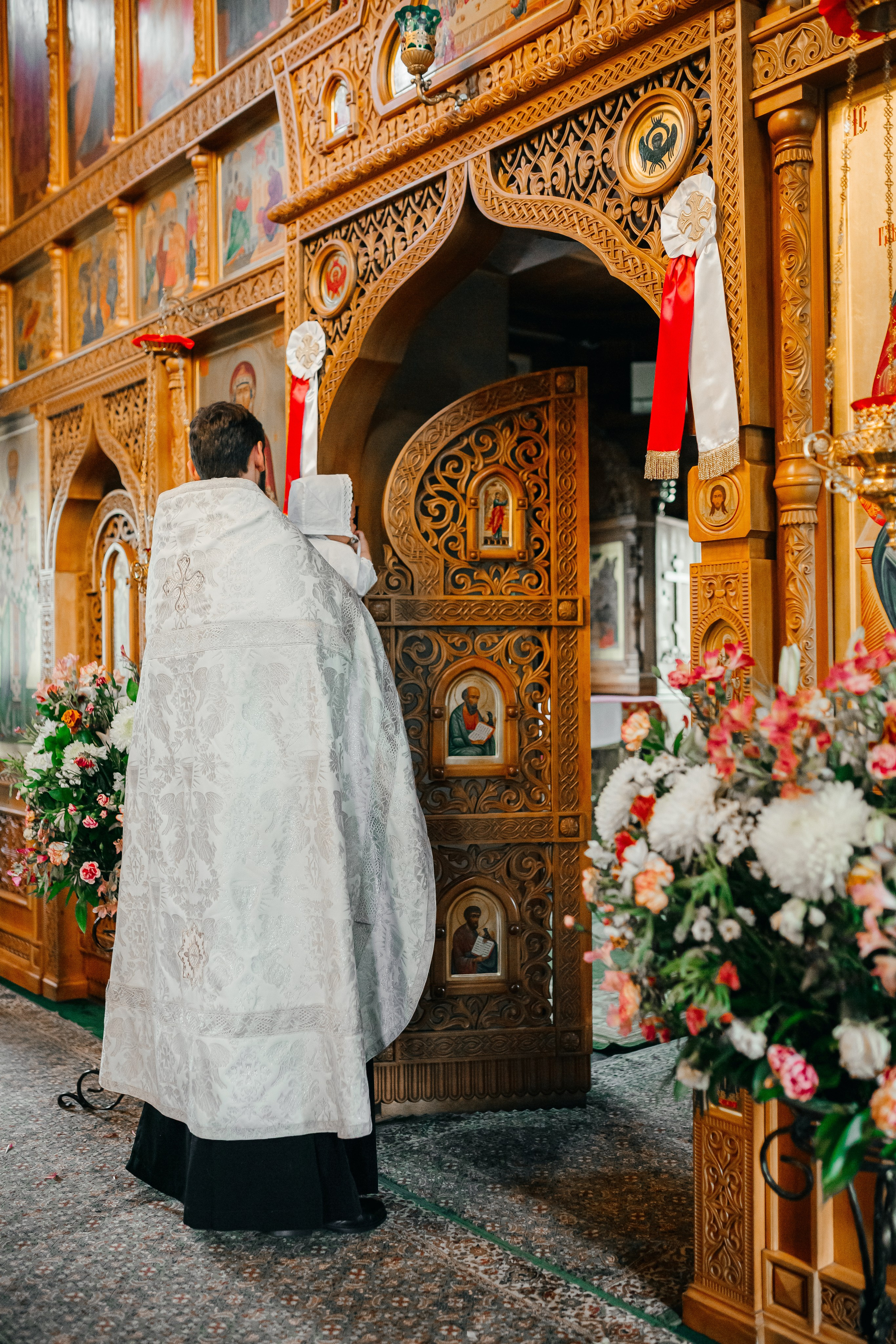 Храм святого праведного Иоанна Кронштадтского. Свадебный и семейный фотограф