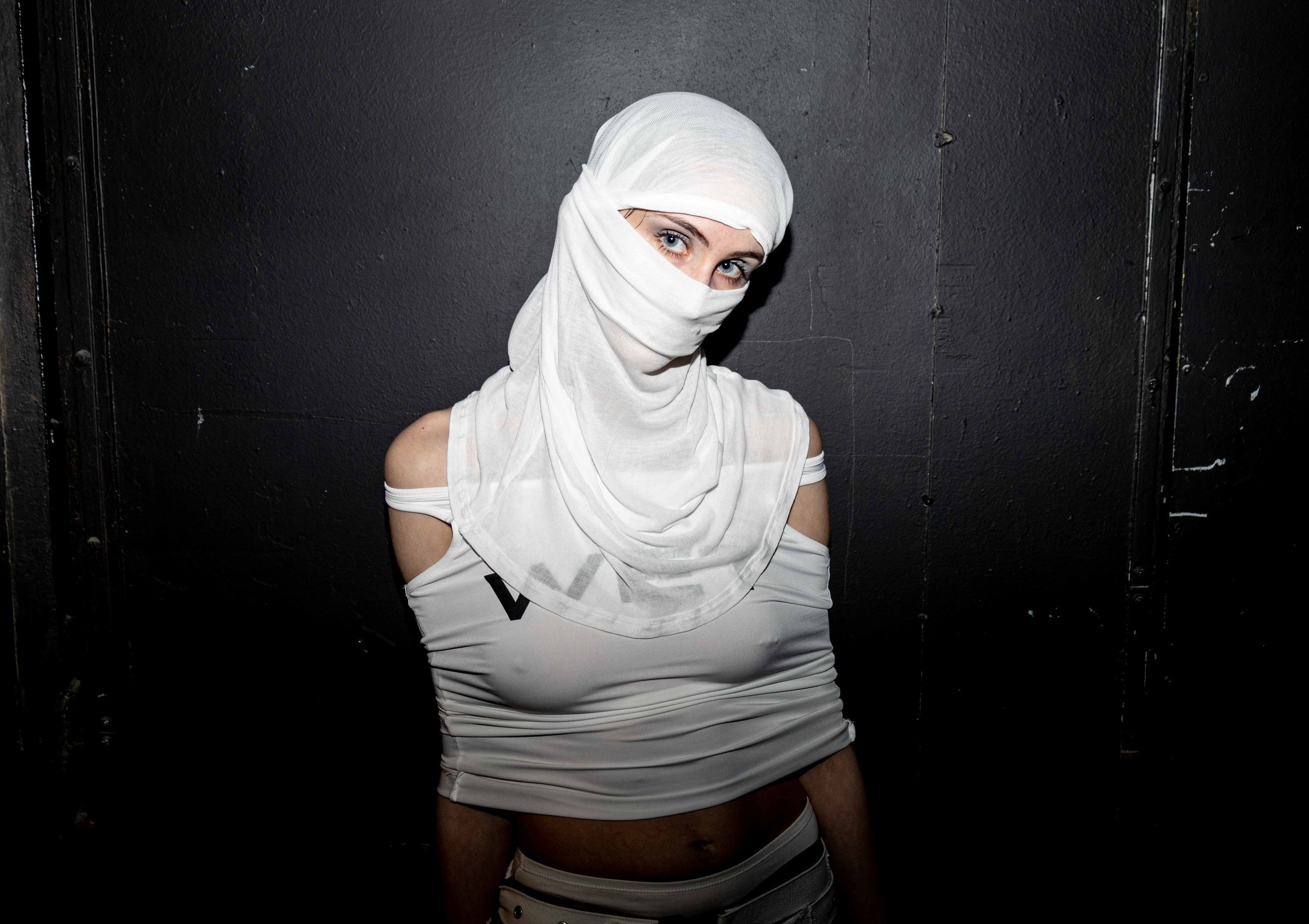 Auxi Backstage. VICTORIA SHU