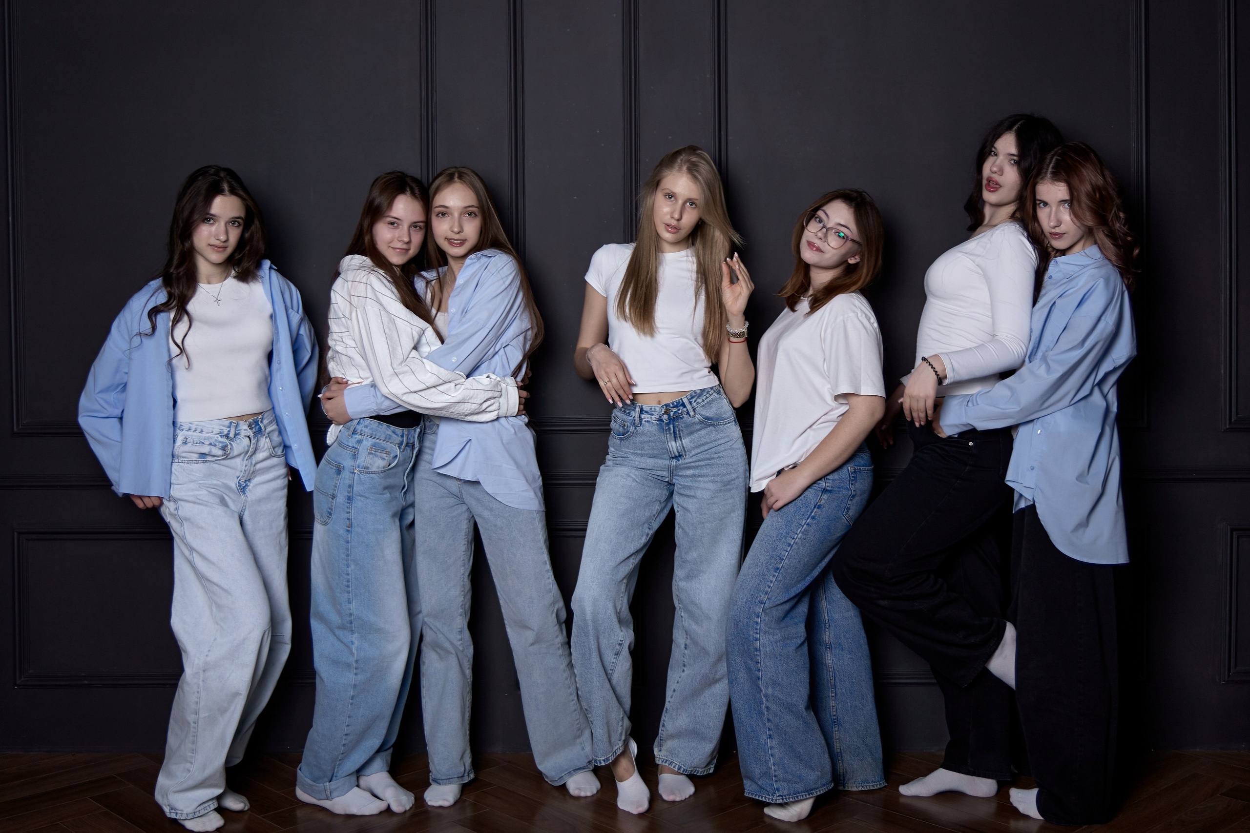 Веселые девчонки