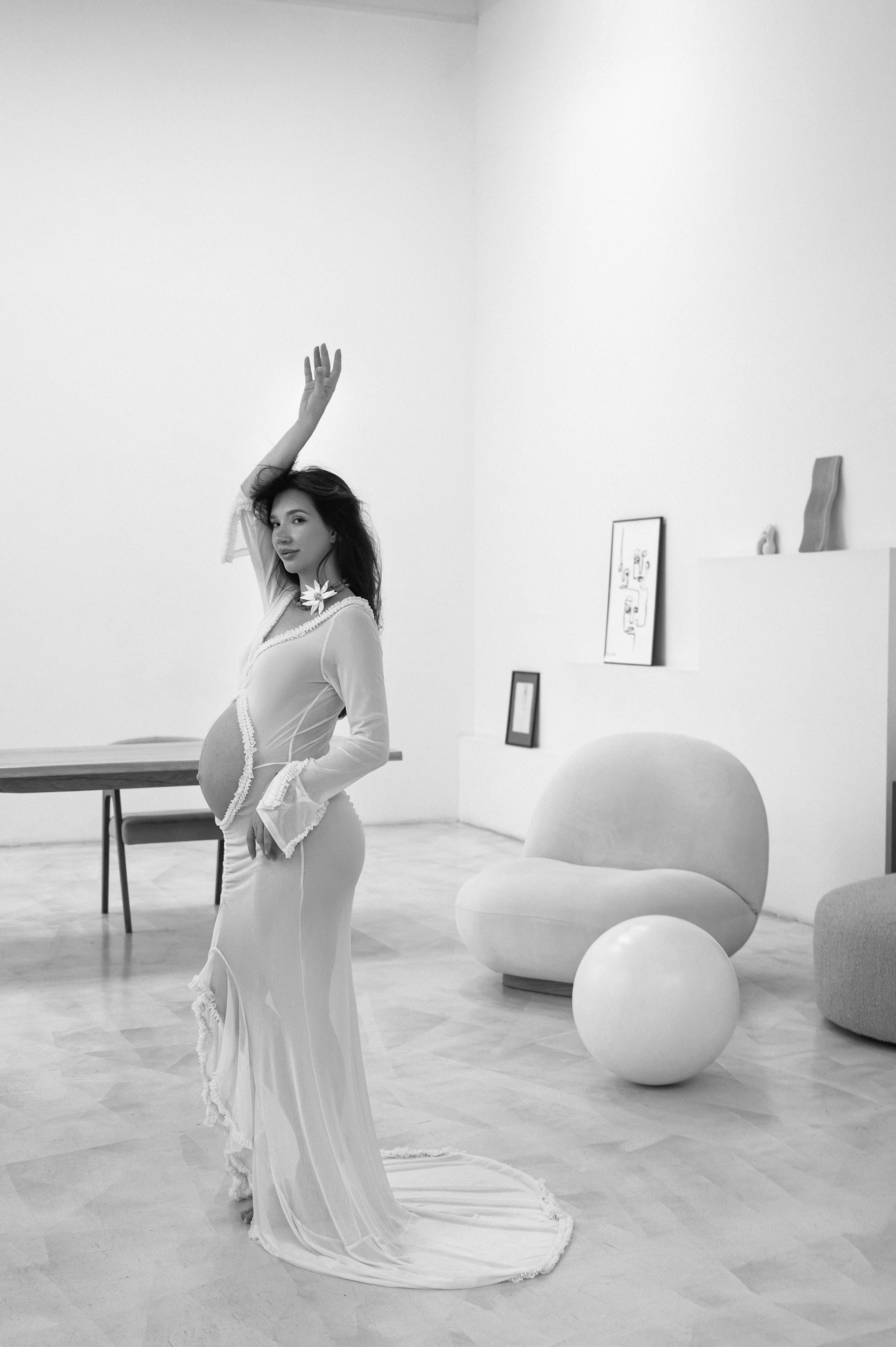 Профессиональный семейный и беременный фотограф в Санкт-Петербурге — Маргарита Иванова. Индивидуальные фотосессии под ключ: от образа до гот. Профессиональный фотограф беременности в СПБ. Стильные фотосессии беременности в стиле минимализм и классическая фотография