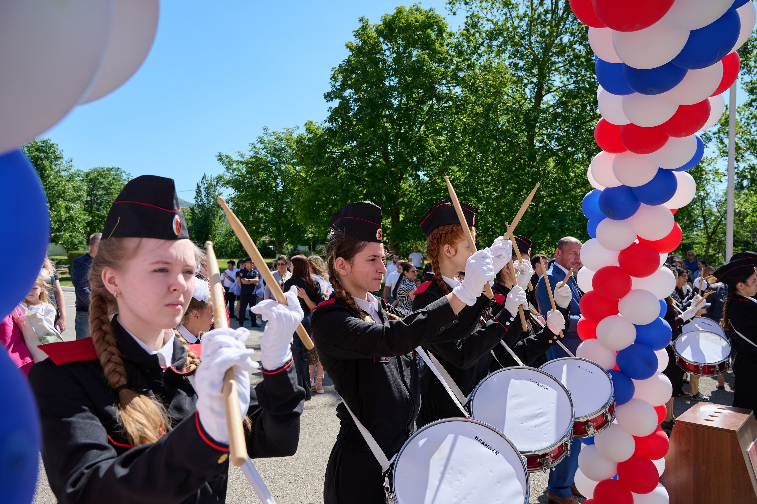 Последний звонок. Жизнь курорта Кабардинка в фотографиях