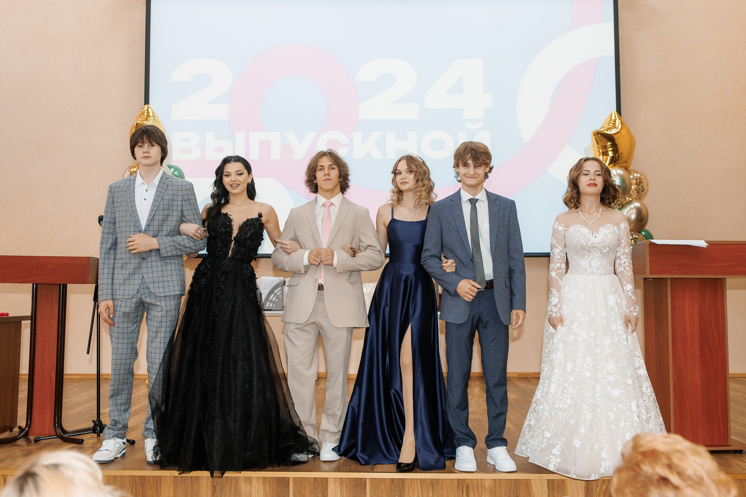 Выпускной Гимназия 12 2024 г. Свадебный и портретный Фотограф в Липецке Дмитрий Котюков