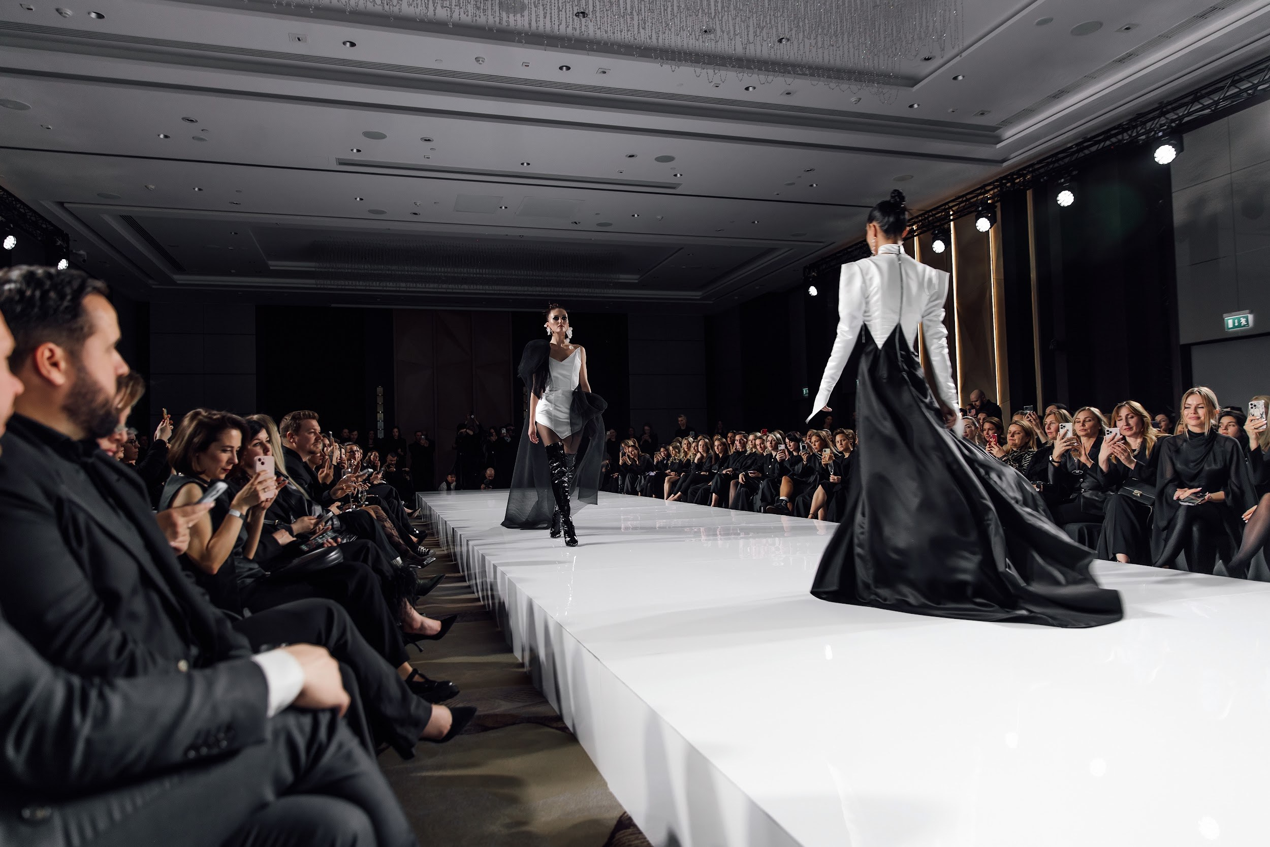 VISION. Любовь Чуляева — свадебный фотограф в Москве и Европе