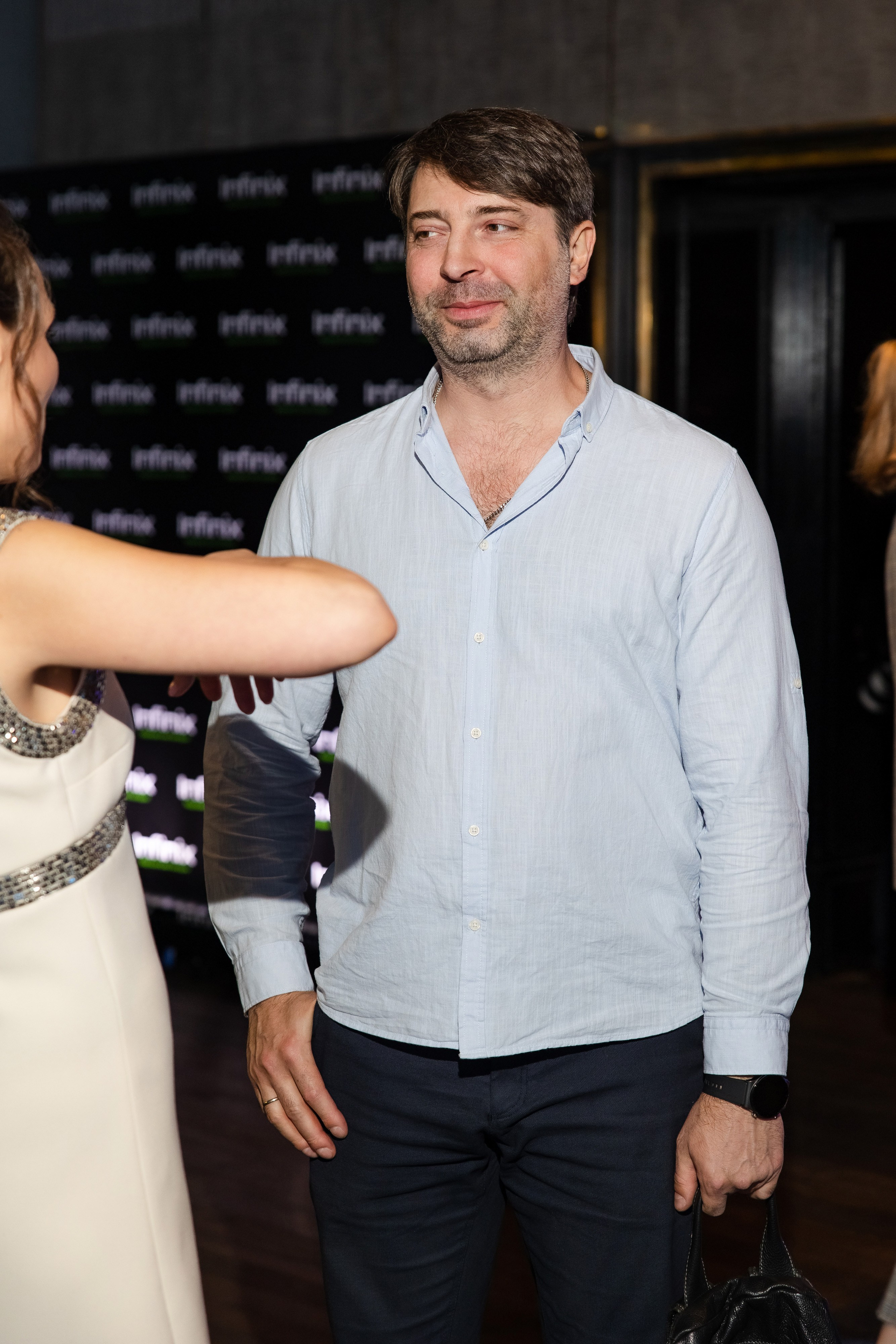 Презентация Infinix. Свадебный репортажный фотограф в Москве