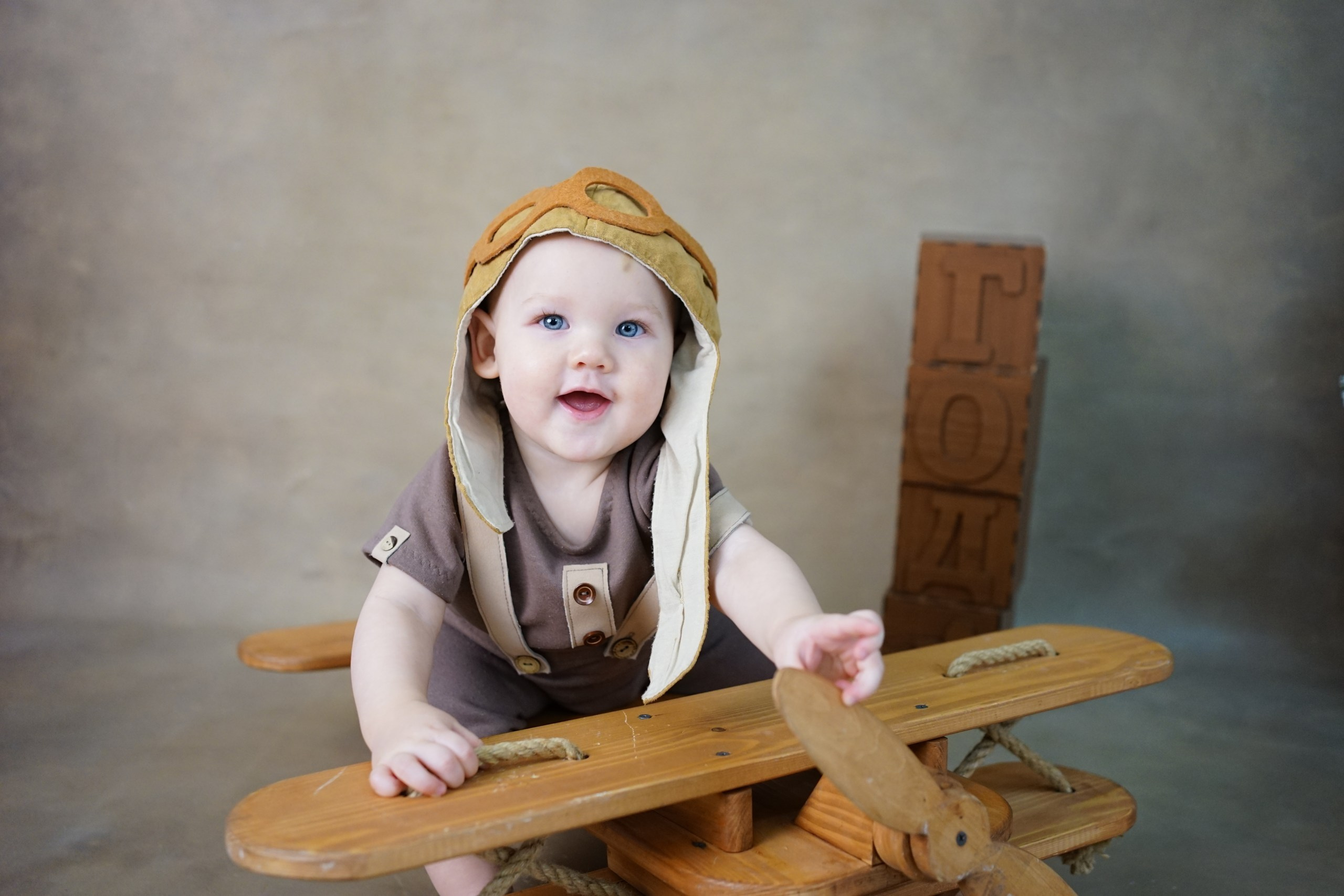 Фотосессия на Годик для Мальчиков. Детская Фотостудия ГОДОВАСИКИ в Санкт-Петербурге фотосесия на годик